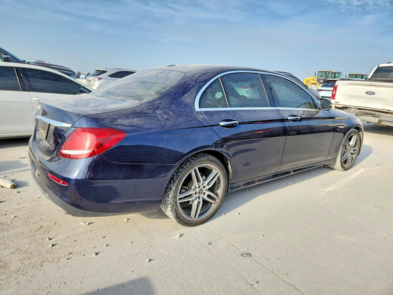 2019 Mercedes-benz E 300 Blue vin: WDDZF4JBXKA609516