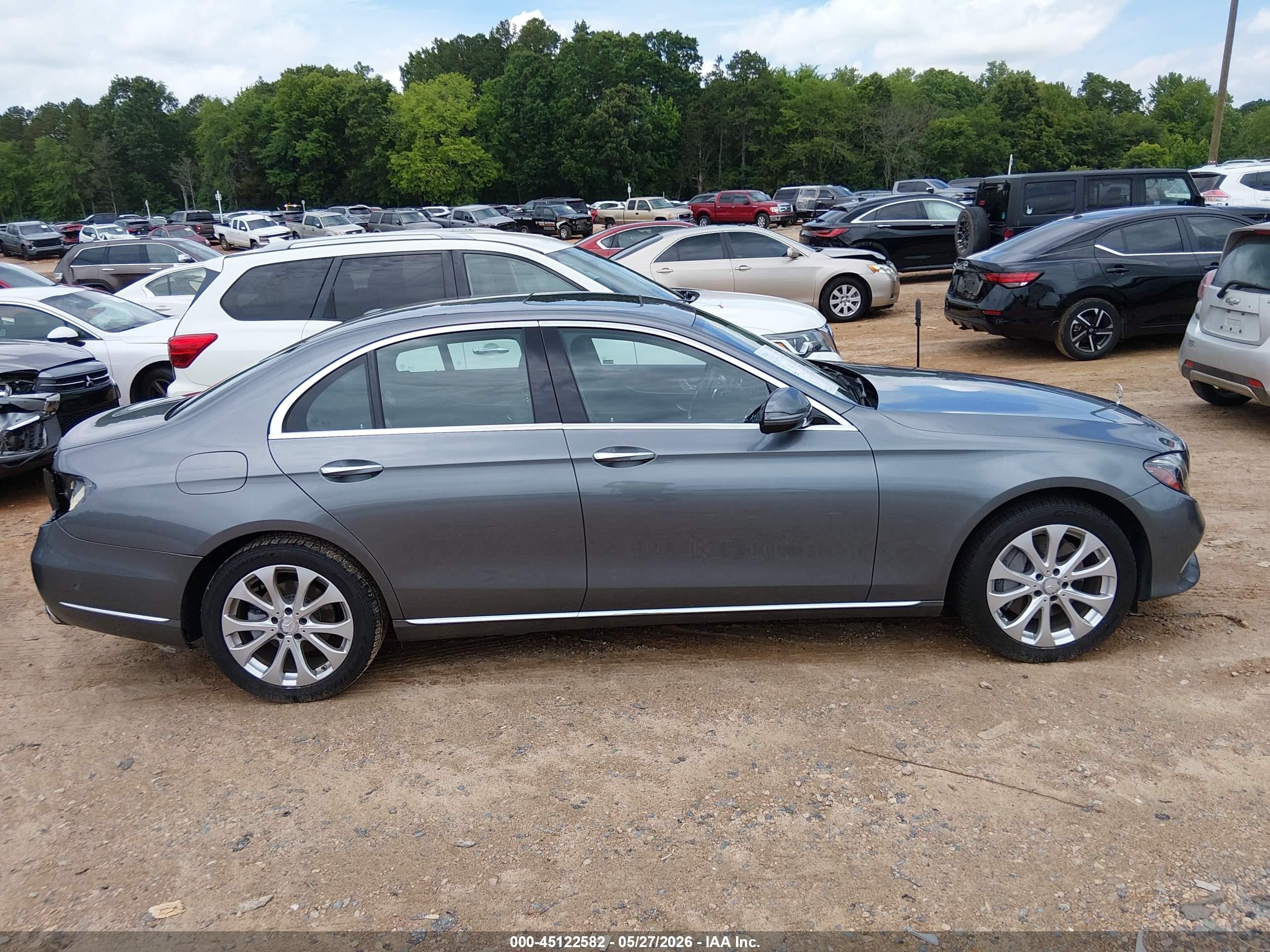 2017 Mercedes-benz E 300 4matic Gray vin: WDDZF4KB3HA208347