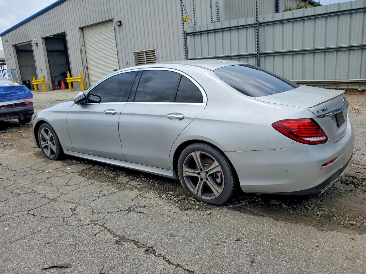 2017 Mercedes-benz E 300 4matic Silver vin: WDDZF4KB3HA218974
