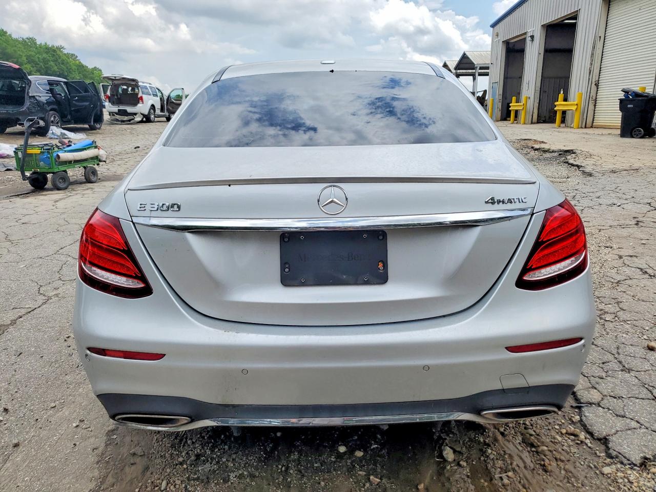2017 Mercedes-benz E 300 4matic Silver vin: WDDZF4KB3HA218974