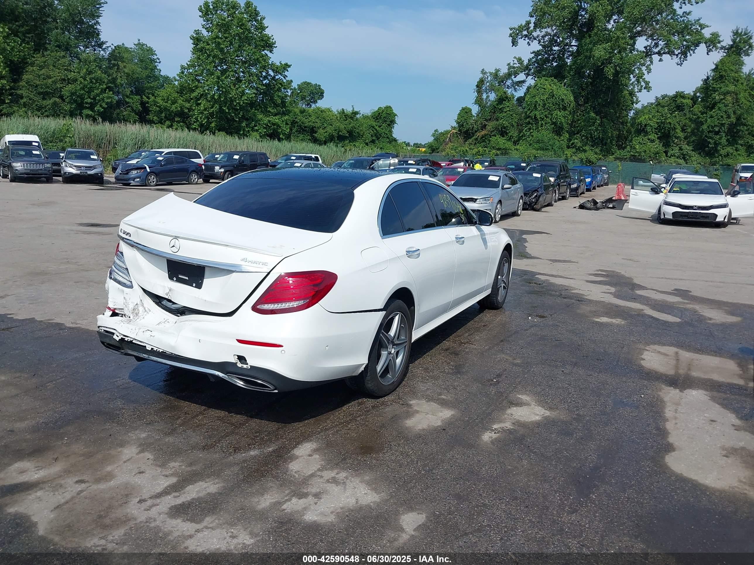 2017 Mercedes-benz E 300 4matic White vin: WDDZF4KB4HA070513