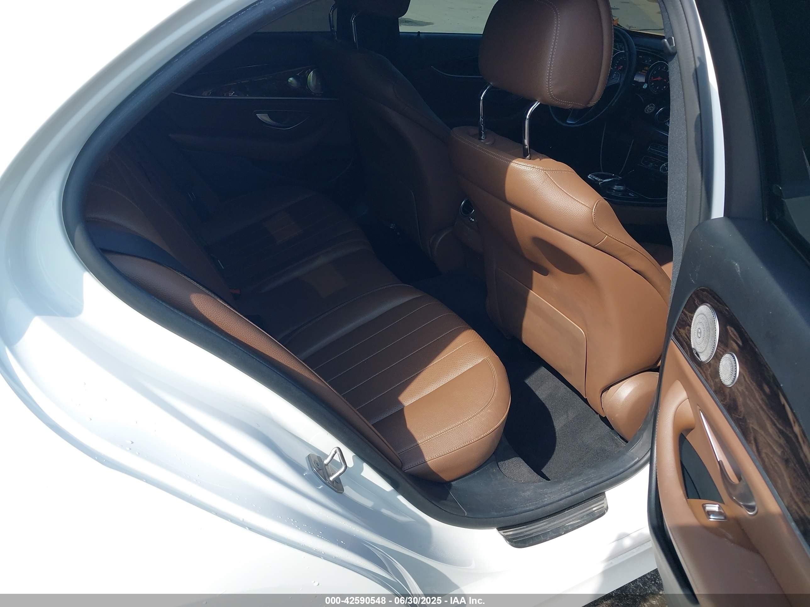 2017 Mercedes-benz E 300 4matic White vin: WDDZF4KB4HA070513