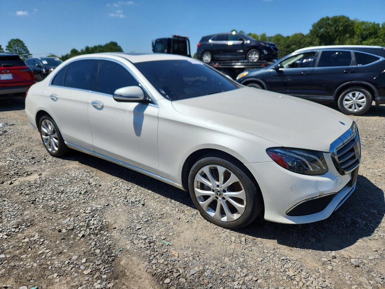 2019 Mercedes-benz E 300 4matic Белый vin: WDDZF4KB4KA619229