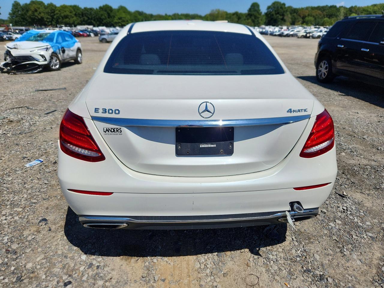 2019 Mercedes-benz E 300 4matic Белый vin: WDDZF4KB4KA619229