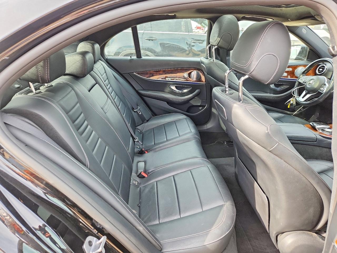 2019 Mercedes-benz E 300 4matic Black vin: WDDZF4KB5KA591022