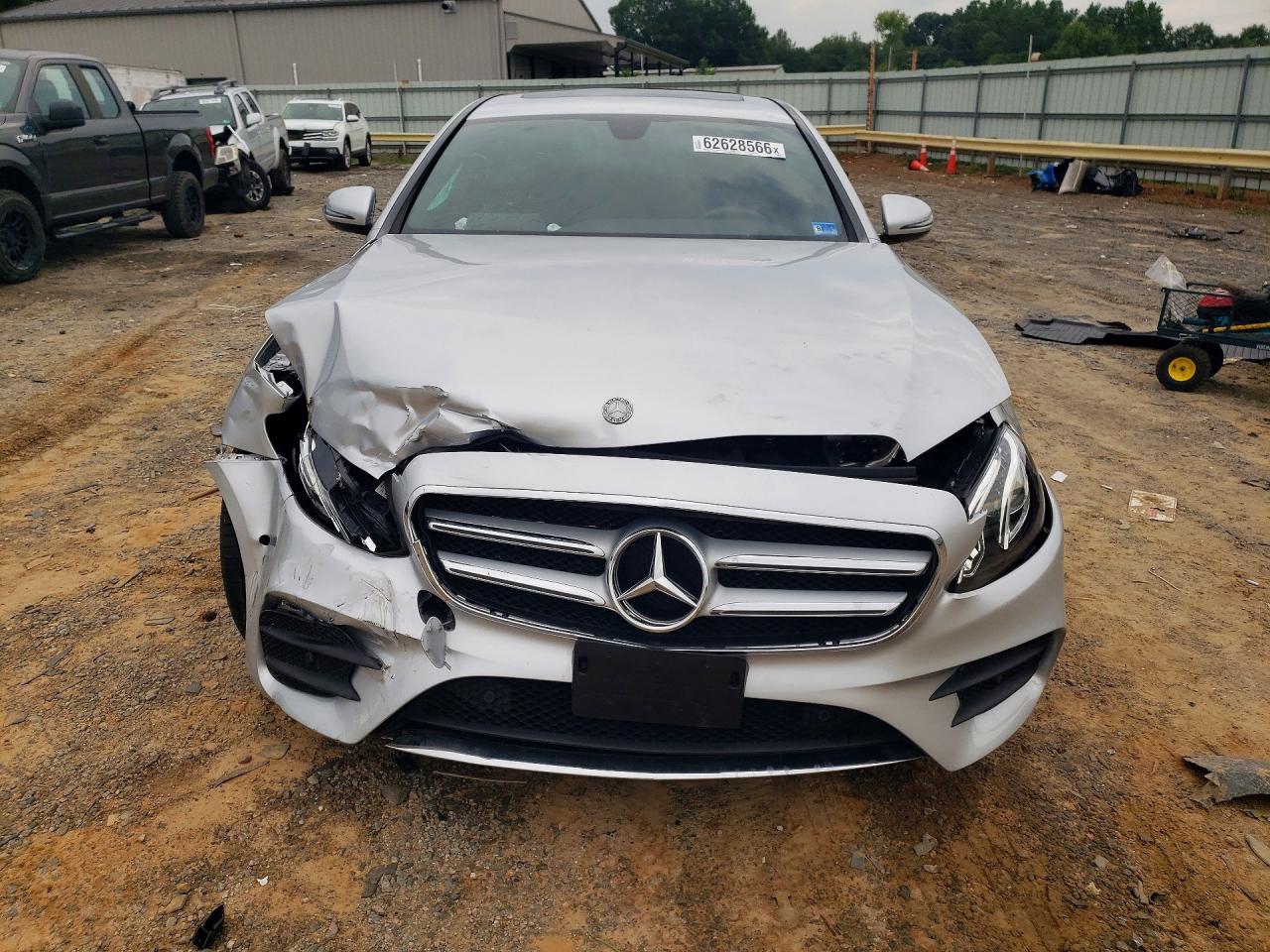 2017 Mercedes-benz E 300 4matic Silver vin: WDDZF4KB6HA035956
