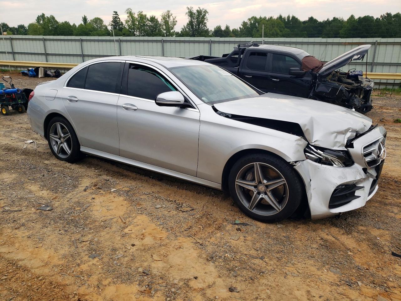 2017 Mercedes-benz E 300 4matic Silver vin: WDDZF4KB6HA035956