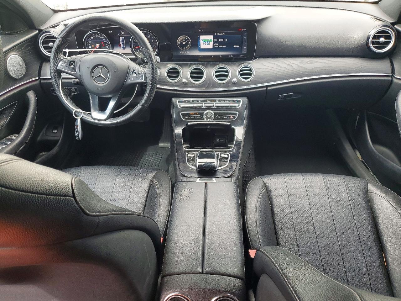 2017 Mercedes-benz E 300 4matic White vin: WDDZF4KB7HA018325