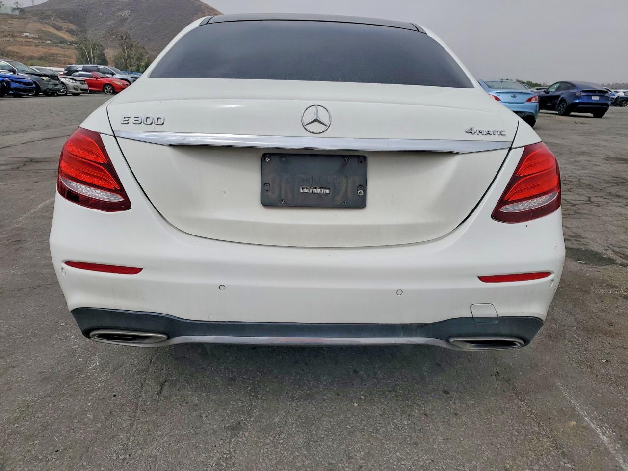 2017 Mercedes-benz E 300 4matic White vin: WDDZF4KB7HA018325