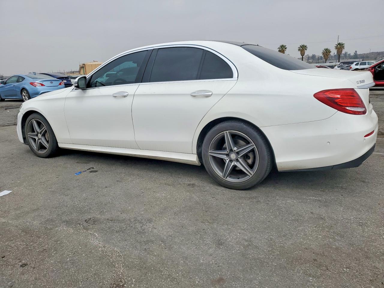 2017 Mercedes-benz E 300 4matic White vin: WDDZF4KB7HA018325