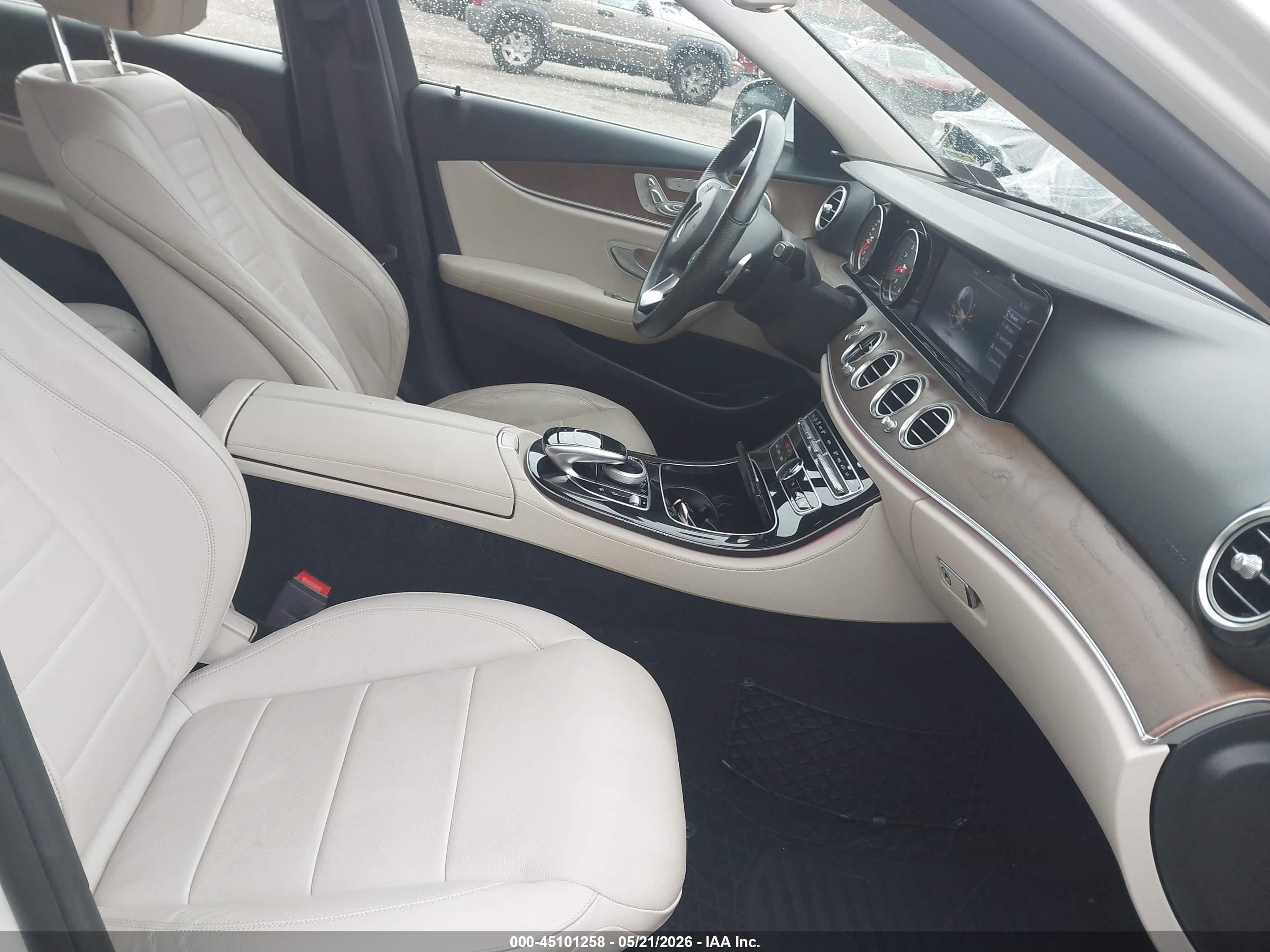 2017 Mercedes-benz E 300 4matic Cream vin: WDDZF4KB7HA259804