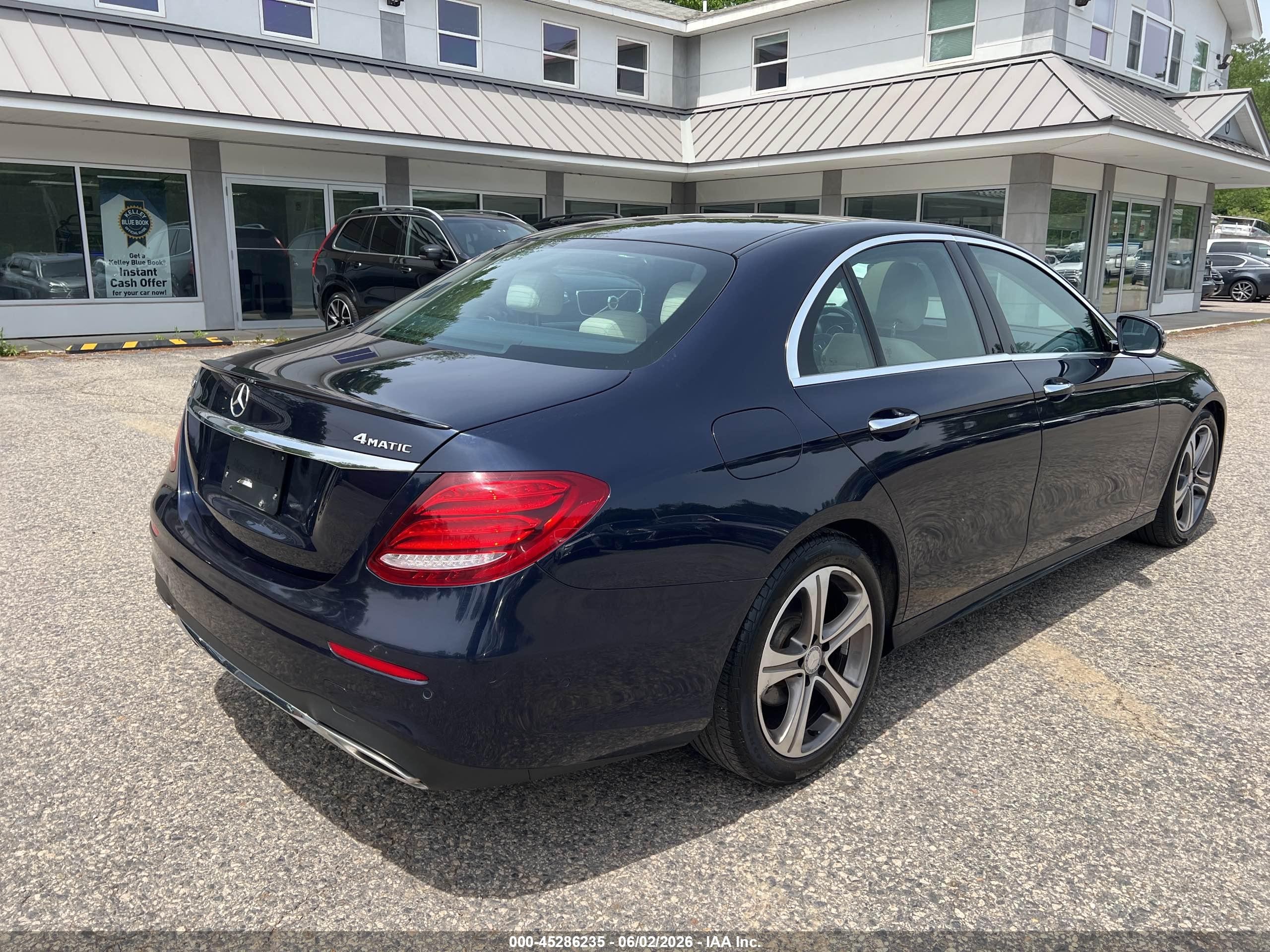 2017 Mercedes-benz E 300 4matic Dark Blue vin: WDDZF4KB8HA132821