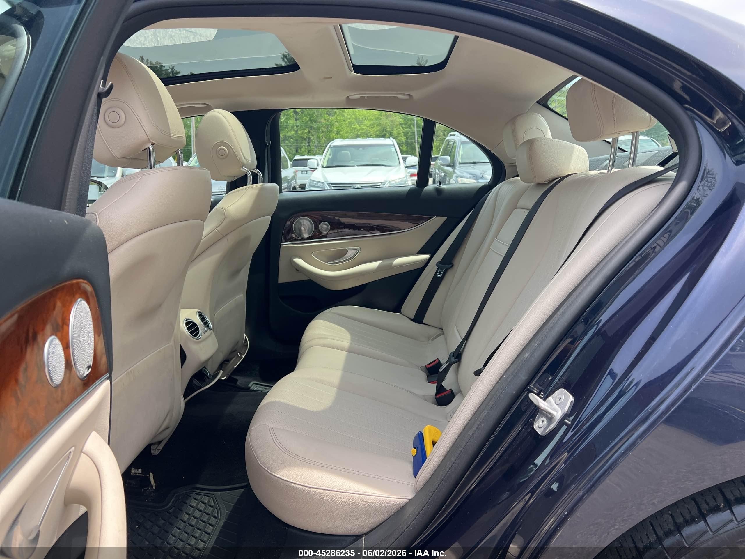 2017 Mercedes-benz E 300 4matic Dark Blue vin: WDDZF4KB8HA132821