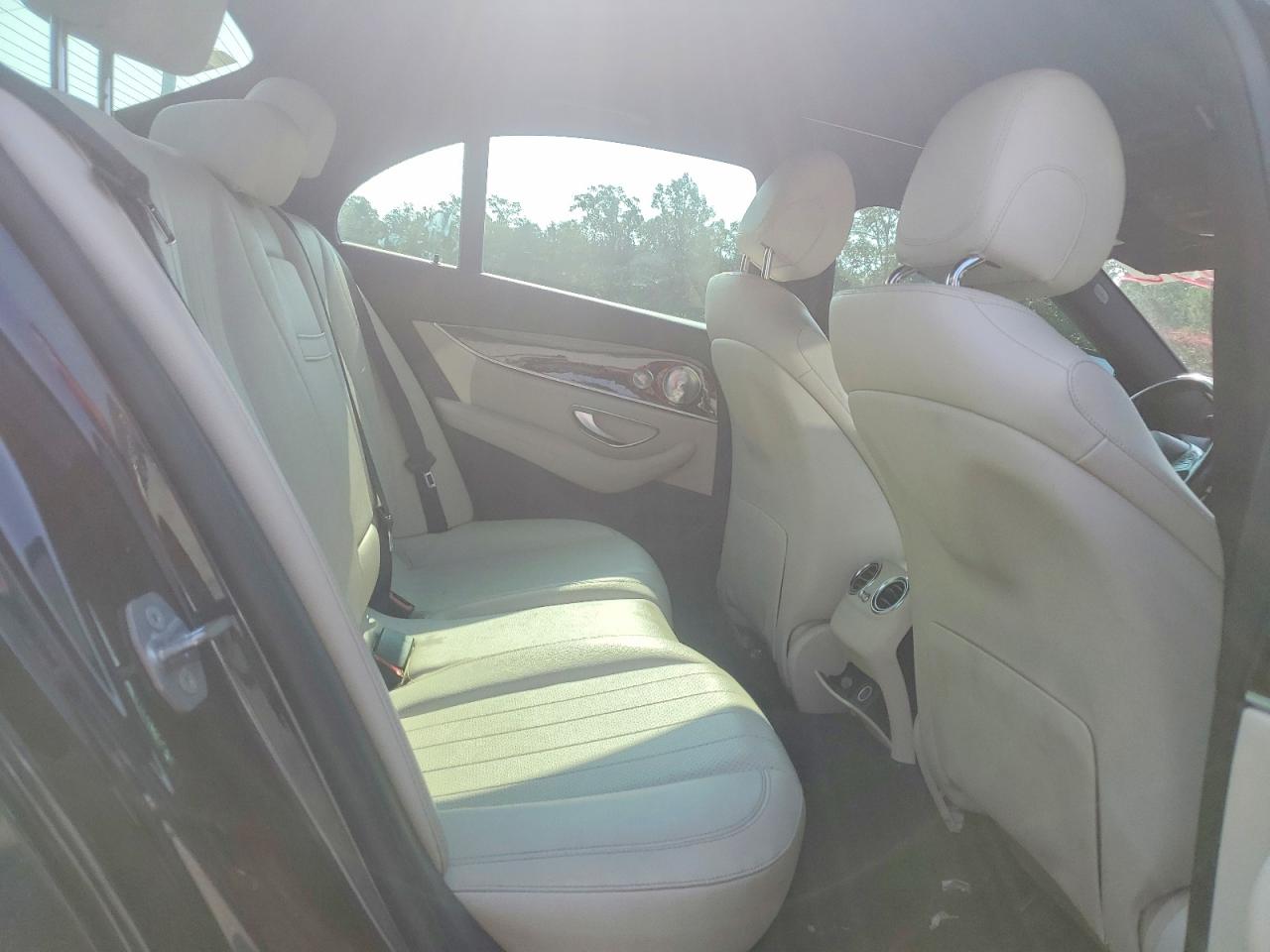 2017 Mercedes-benz E 300 4matic Blue vin: WDDZF4KB8HA235222