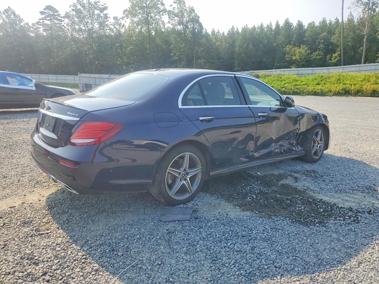 2017 Mercedes-benz E 300 4matic Blue vin: WDDZF4KB8HA235222