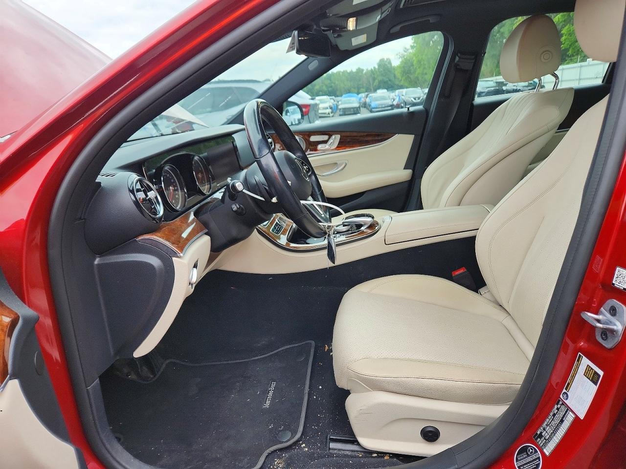 2019 Mercedes-benz E 300 4matic Red vin: WDDZF4KB8KA555051