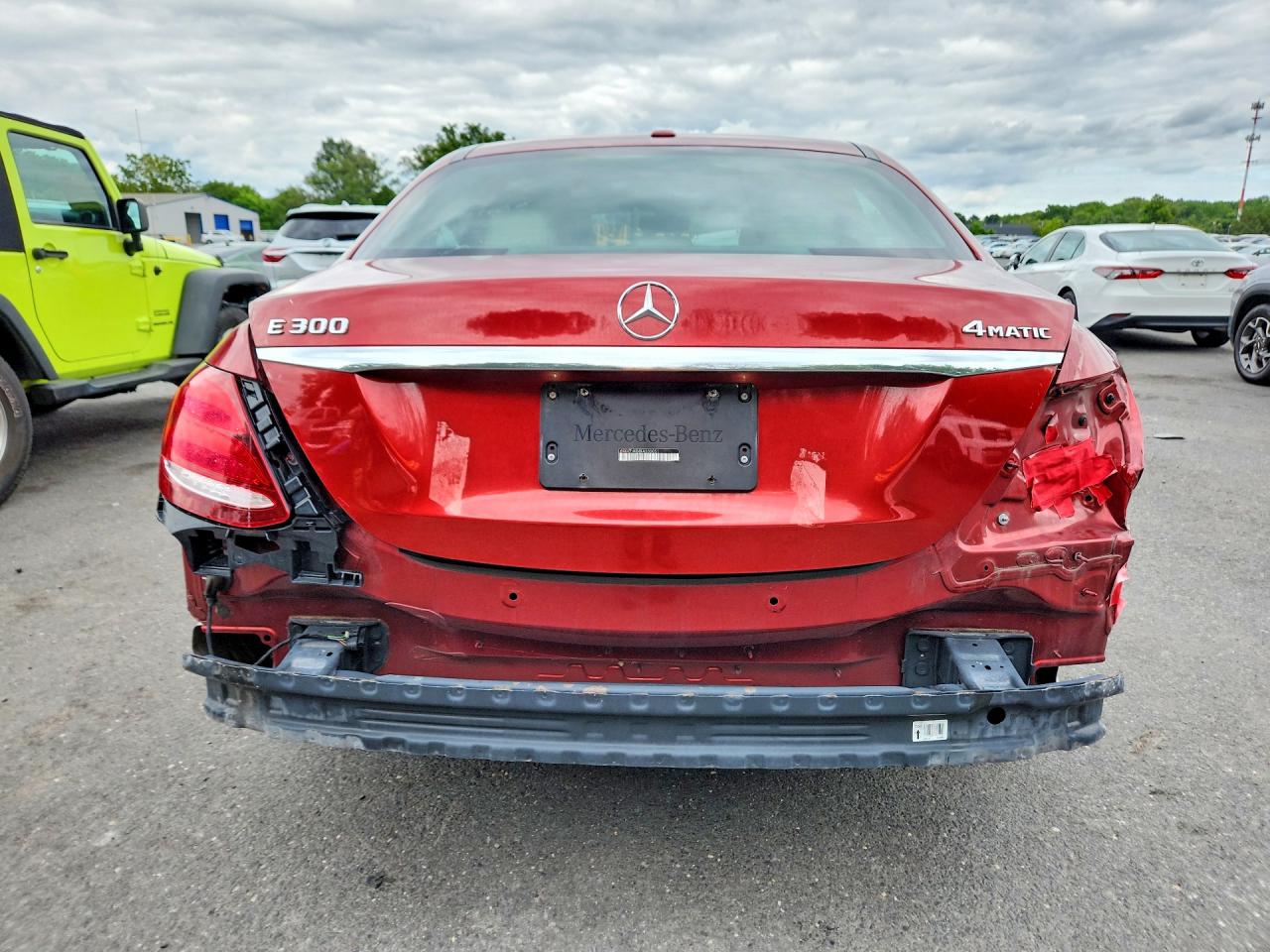 2019 Mercedes-benz E 300 4matic Red vin: WDDZF4KB8KA555051