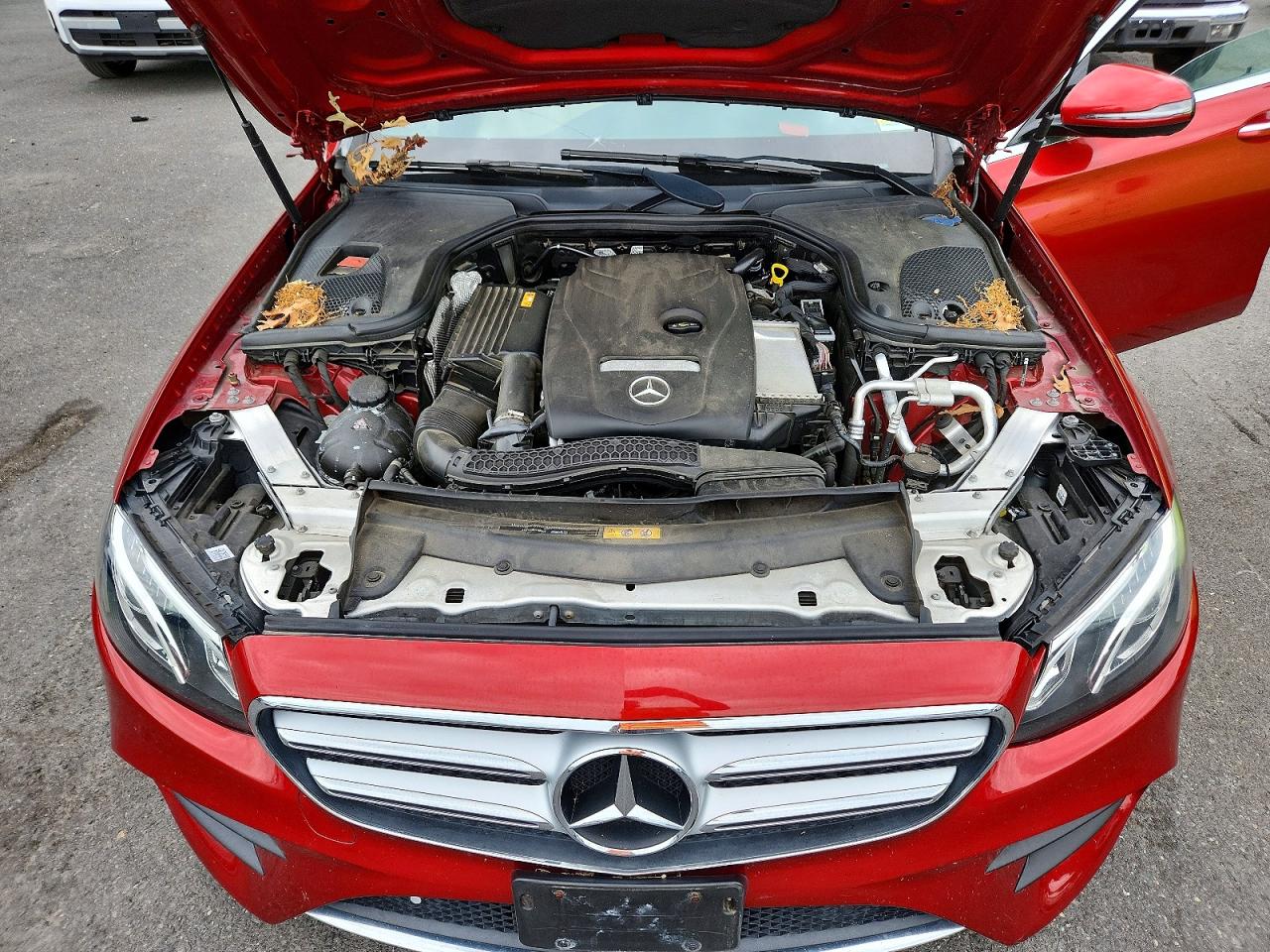 2019 Mercedes-benz E 300 4matic Red vin: WDDZF4KB8KA555051
