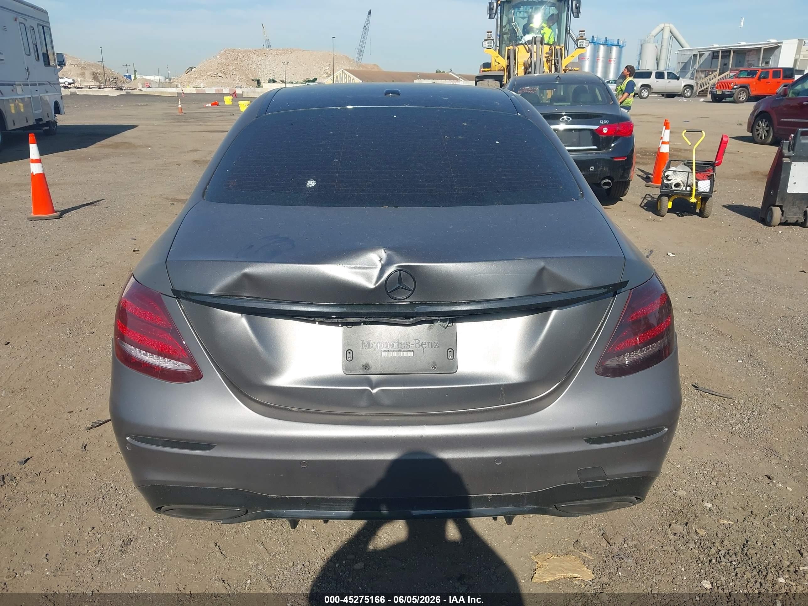 2017 Mercedes-benz E 300 4matic Gray vin: WDDZF4KB9HA076503