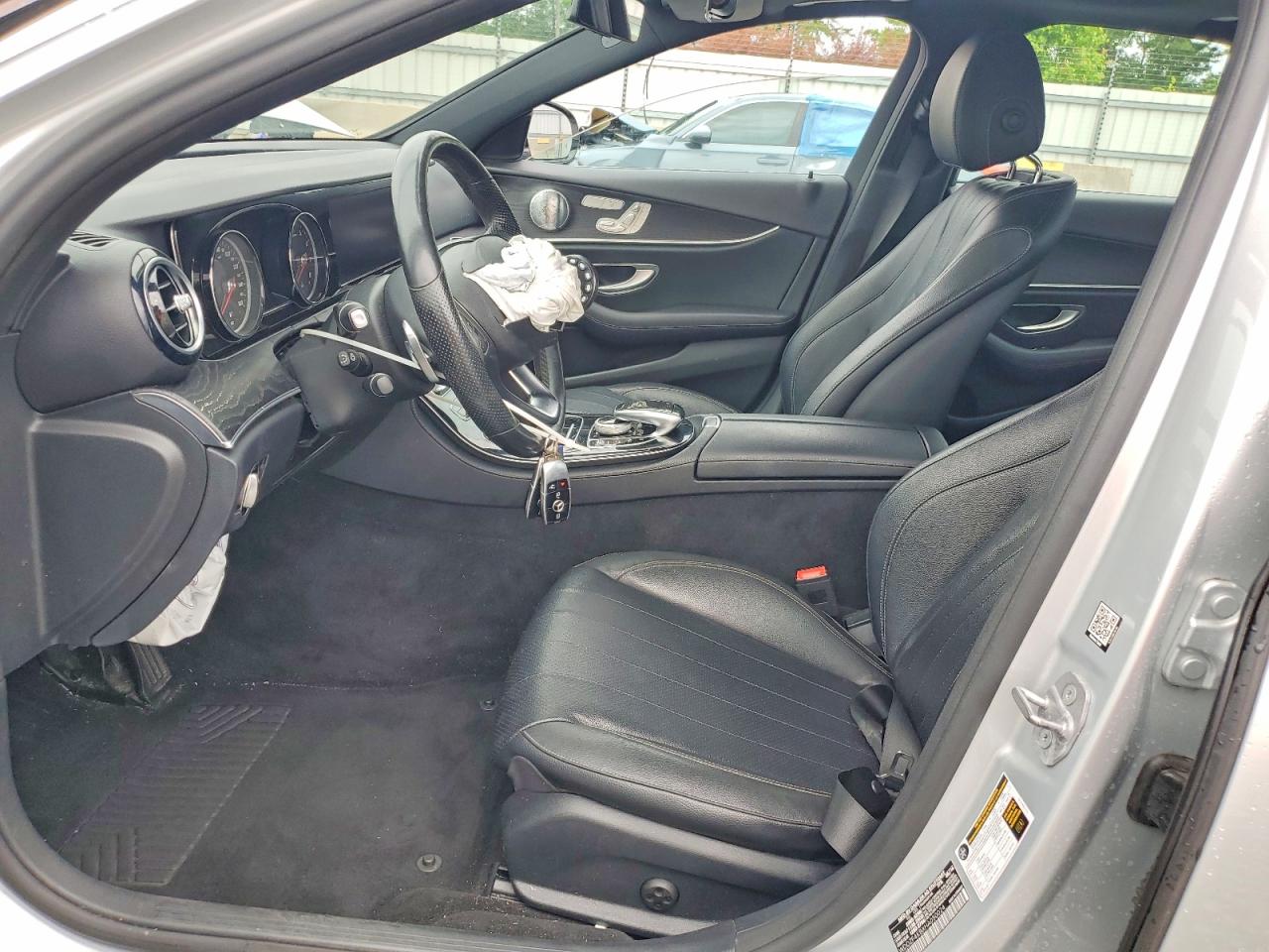 2017 Mercedes-benz E 300 4matic Silver vin: WDDZF4KBXHA050024