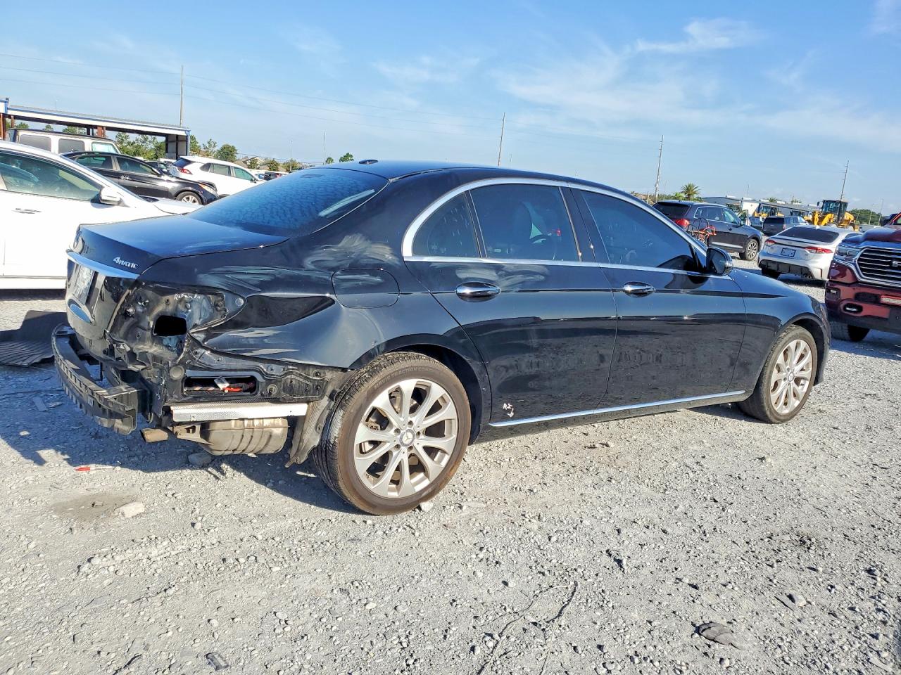 2017 Mercedes-benz E 300 4matic Black vin: WDDZF4KBXHA197878