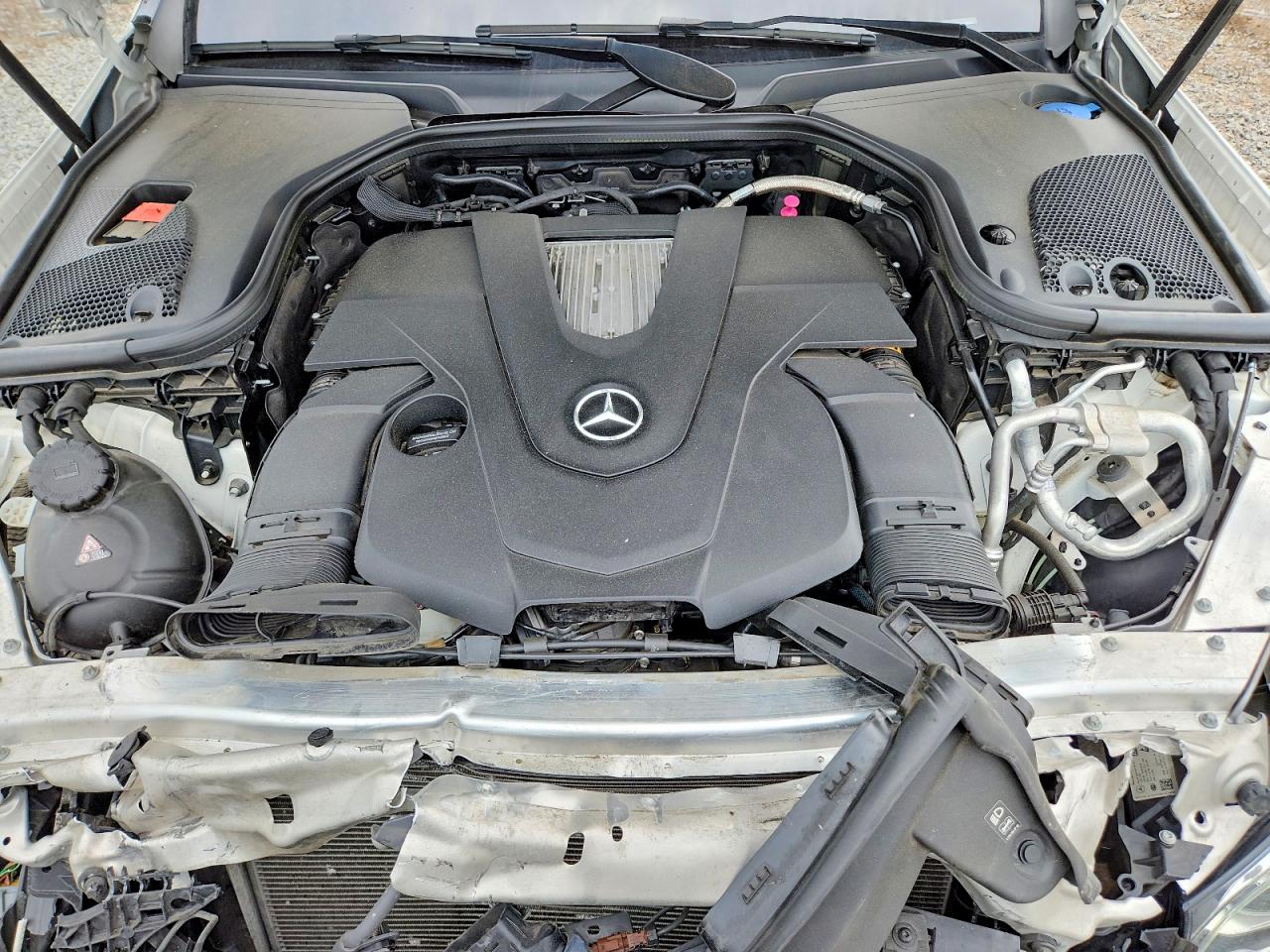 2019 Mercedes-benz E 450 4matic White vin: WDDZF6JB1KA615748