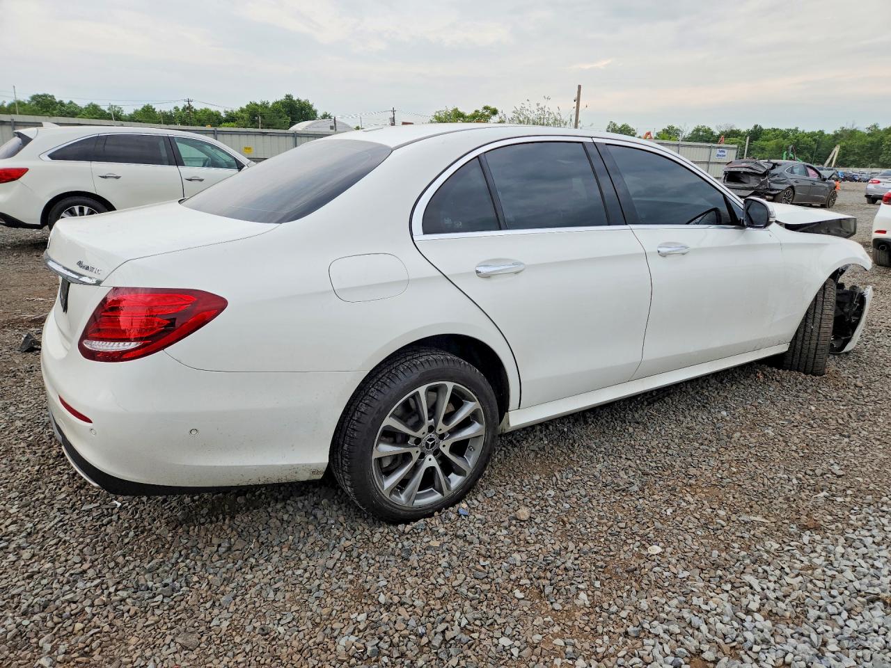 2019 Mercedes-benz E 450 4matic White vin: WDDZF6JB1KA615748