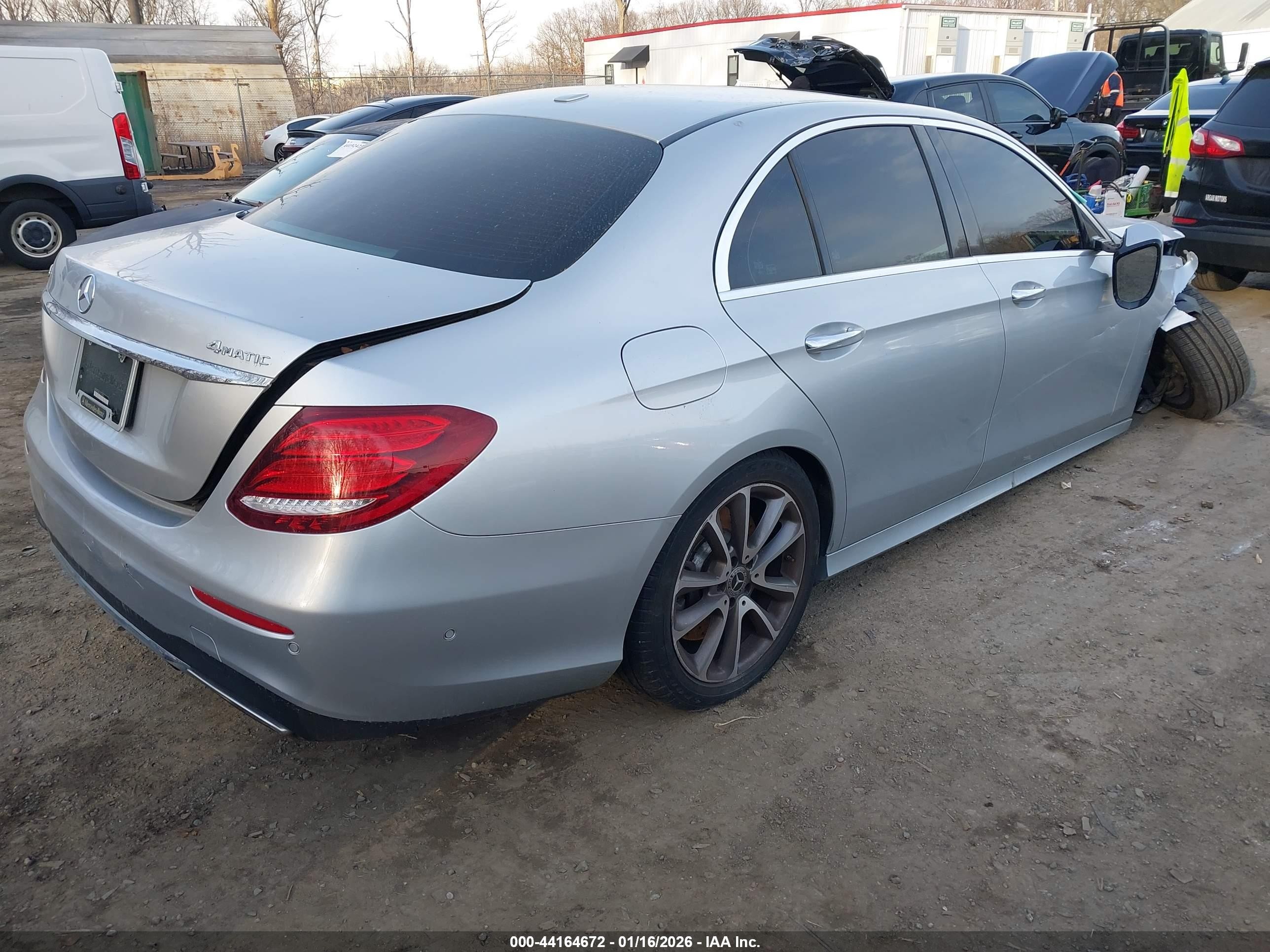 2020 Mercedes-benz E 450 4matic Серебряный vin: WDDZF6JB6LA719136