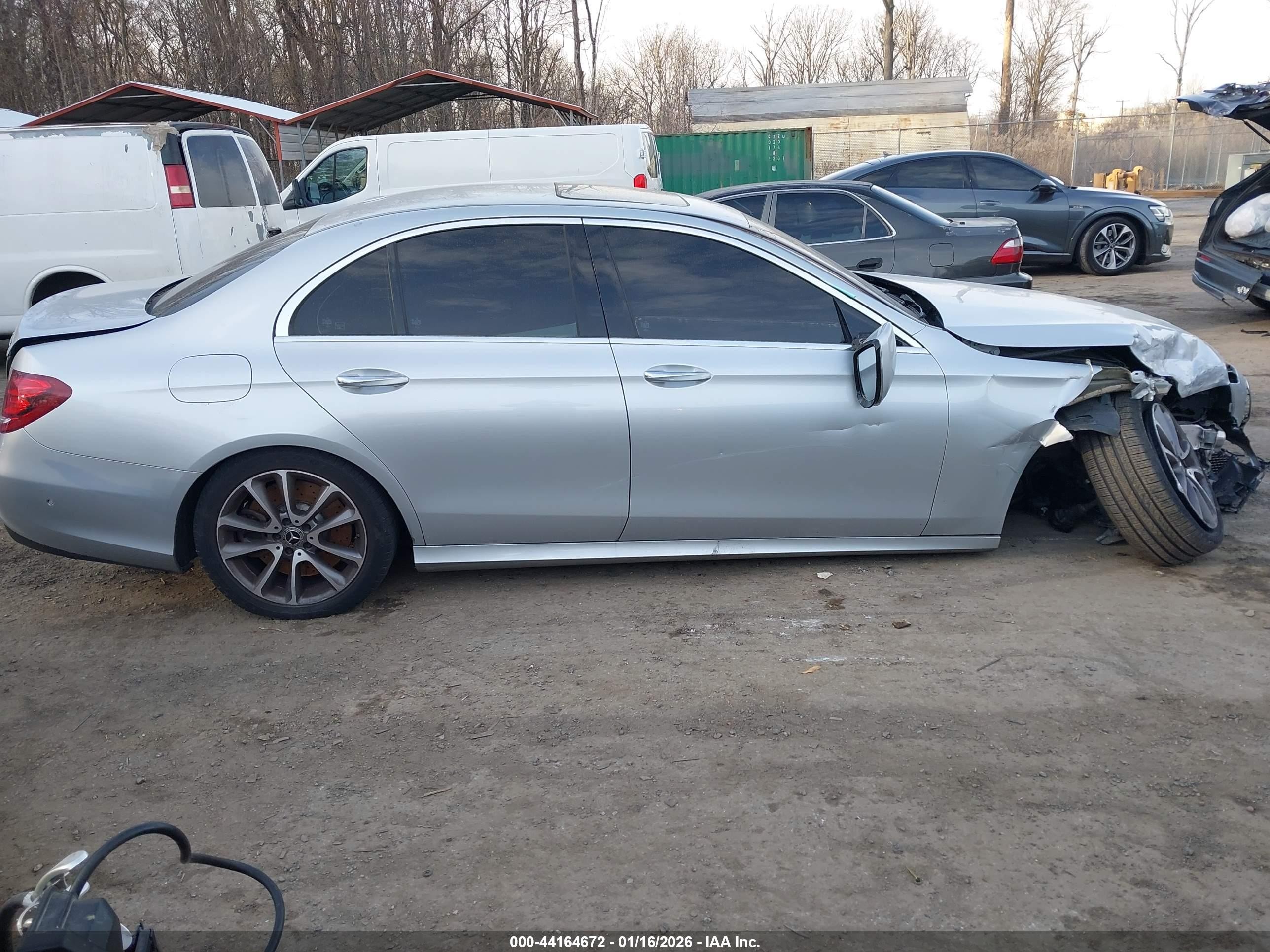 2020 Mercedes-benz E 450 4matic Серебряный vin: WDDZF6JB6LA719136