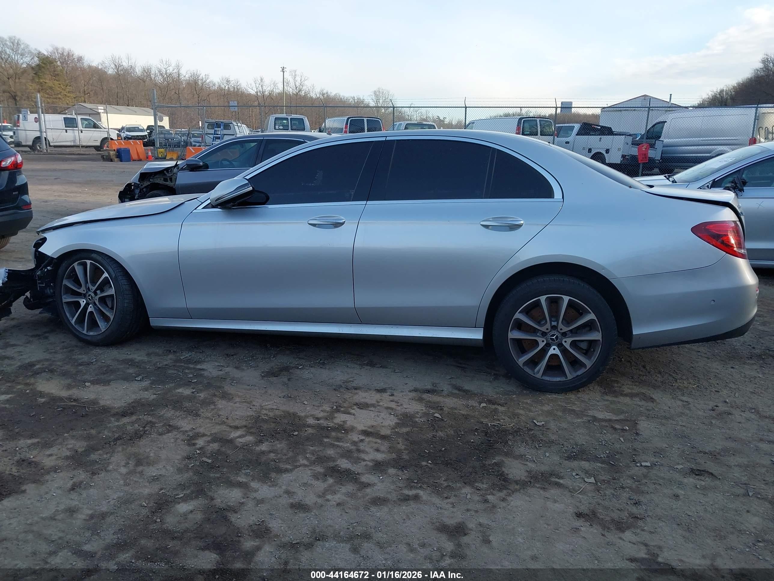 2020 Mercedes-benz E 450 4matic Серебряный vin: WDDZF6JB6LA719136