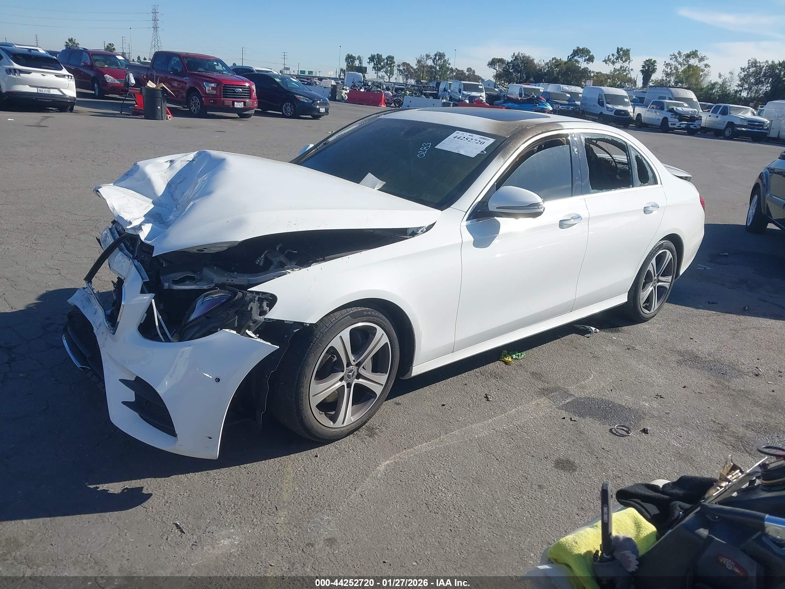 2020 Mercedes-benz E 350   White vin: WDDZF8DB5LA717899