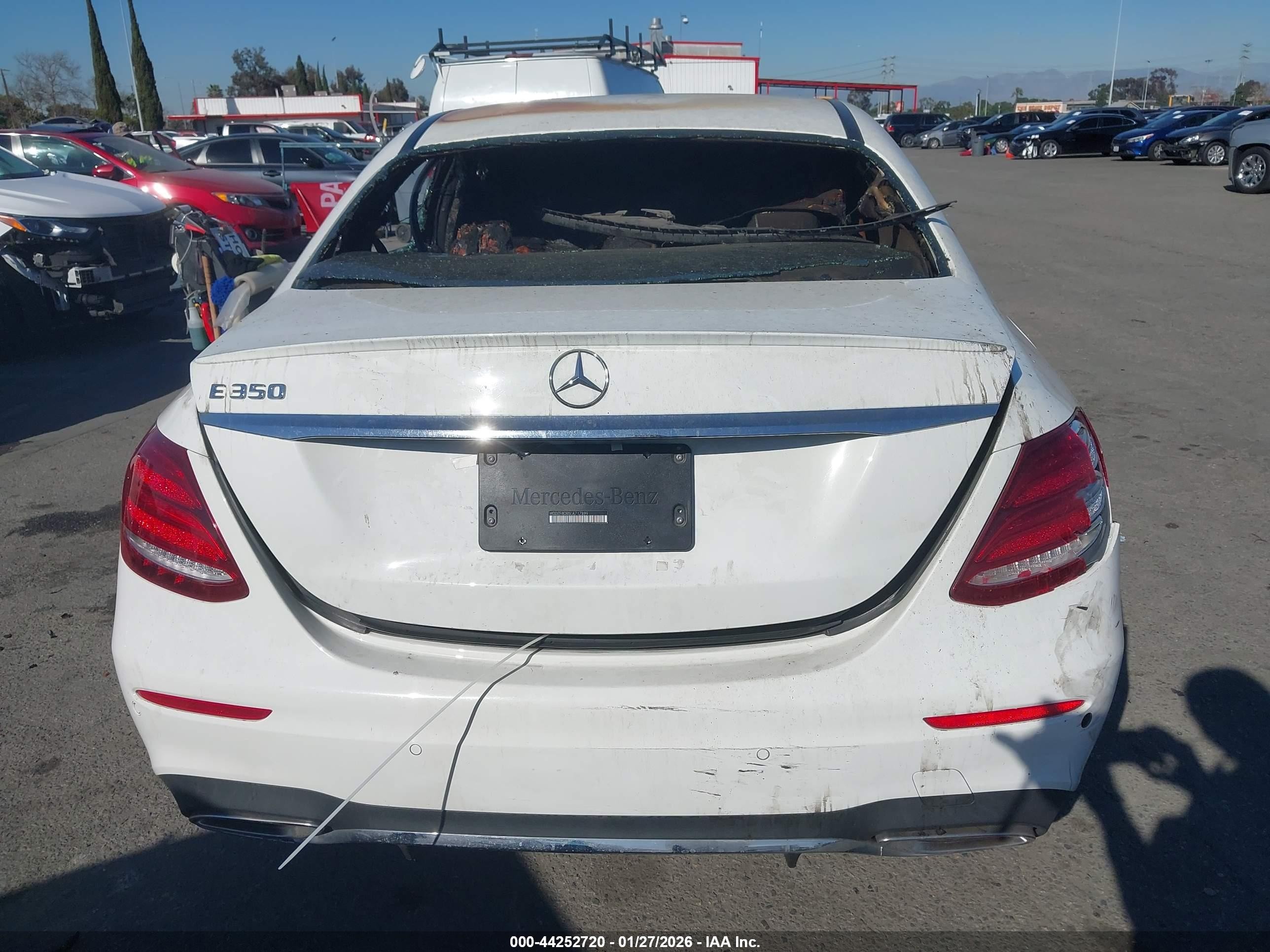2020 Mercedes-benz E 350   White vin: WDDZF8DB5LA717899