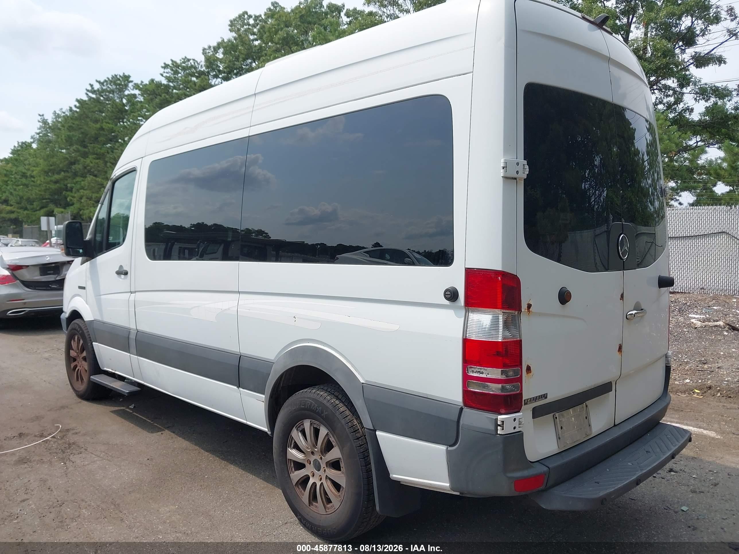 2007 Freightliner Sprinter 2500   White vin: WDRPE745775184882