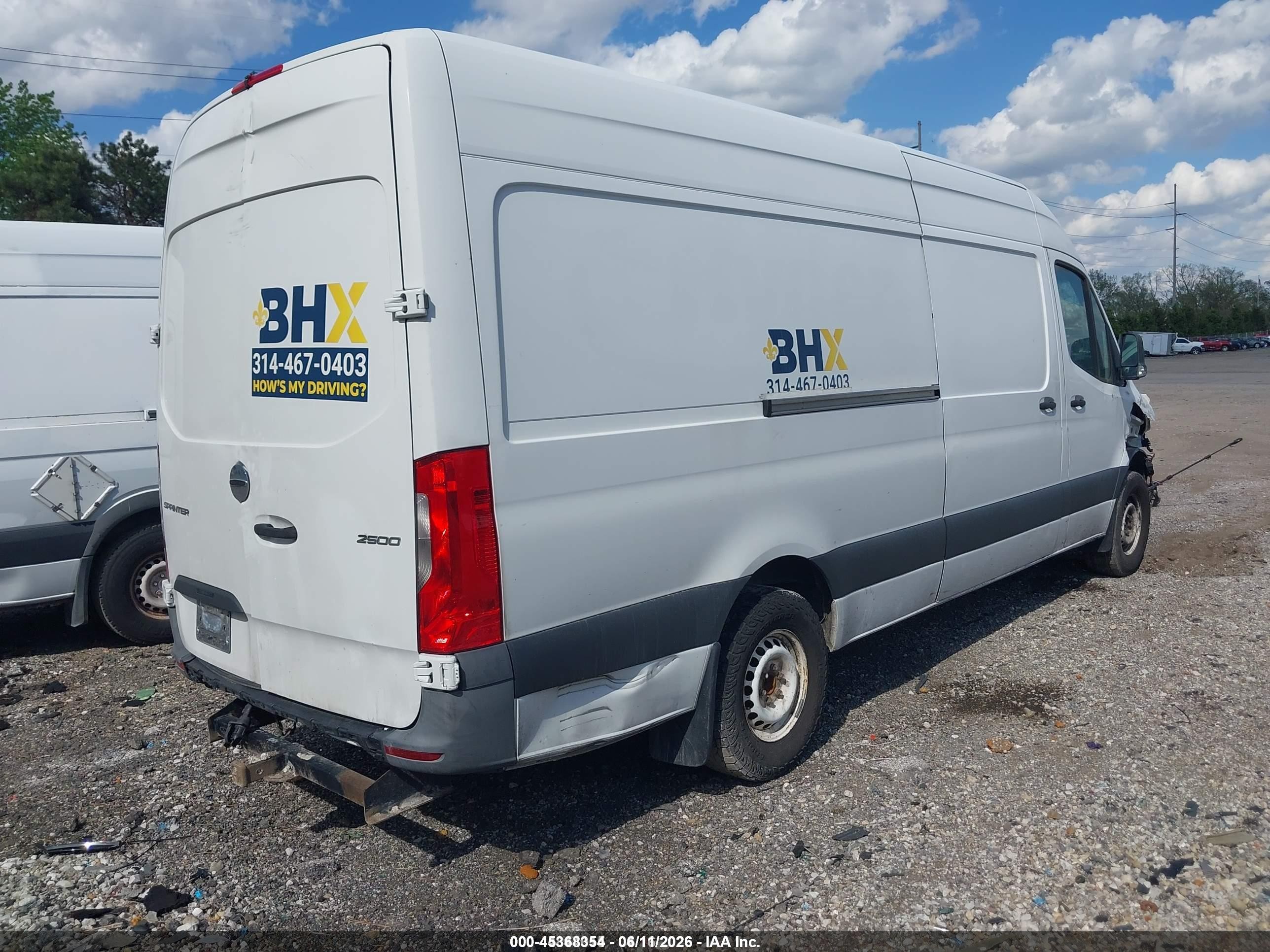 2019 Freightliner Sprinter 2500 High Roof V6 White vin: WDRPF1CD5KT007299