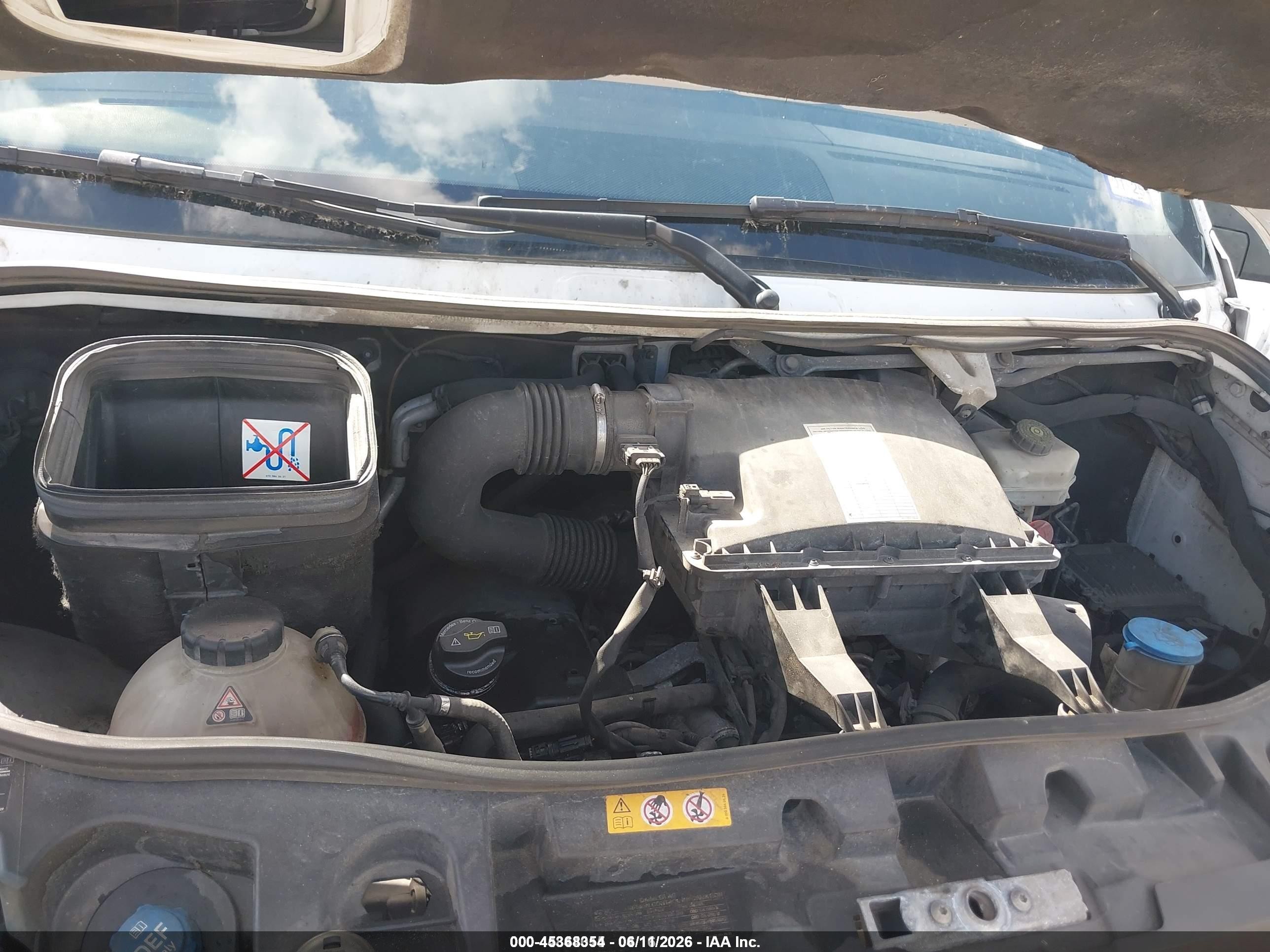 2019 Freightliner Sprinter 2500 High Roof V6 White vin: WDRPF1CD5KT007299