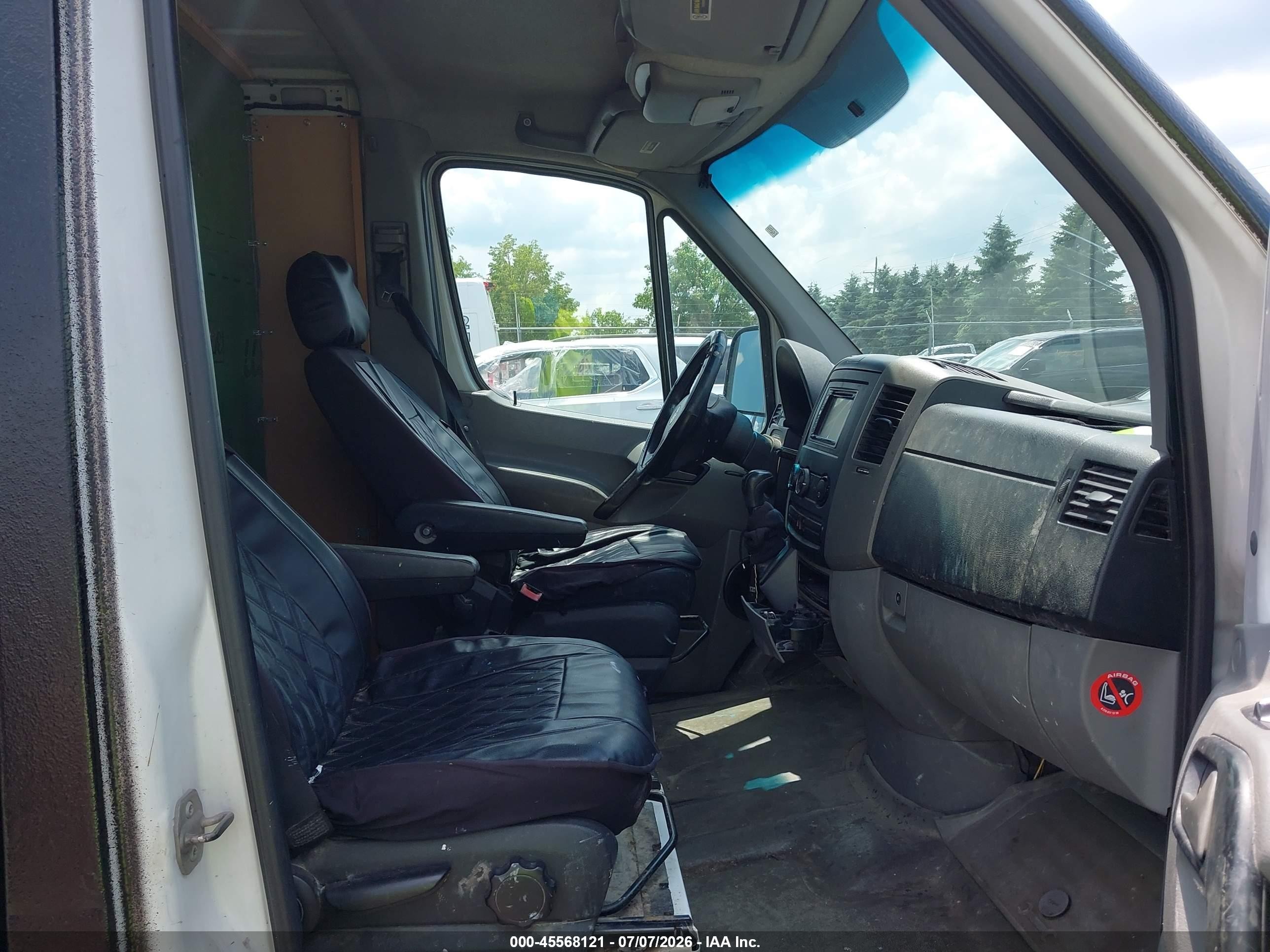 2007 Freightliner Sprinter 2500   Black vin: WDYPE745475205742