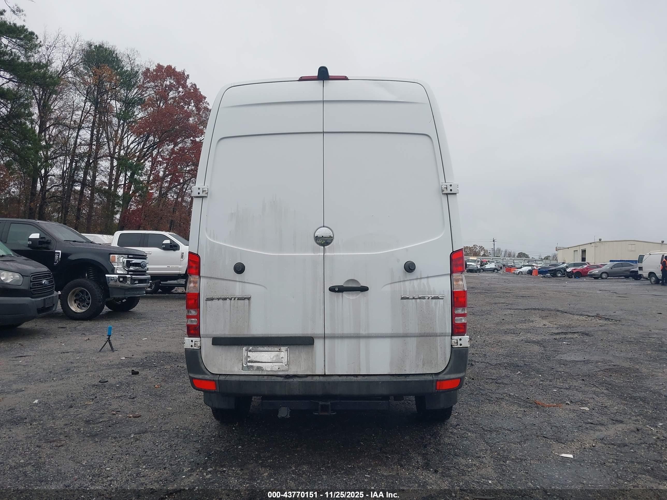 2014 Freightliner Sprinter 2500 Normal Roof White vin: WDYPE7CC0E5824805