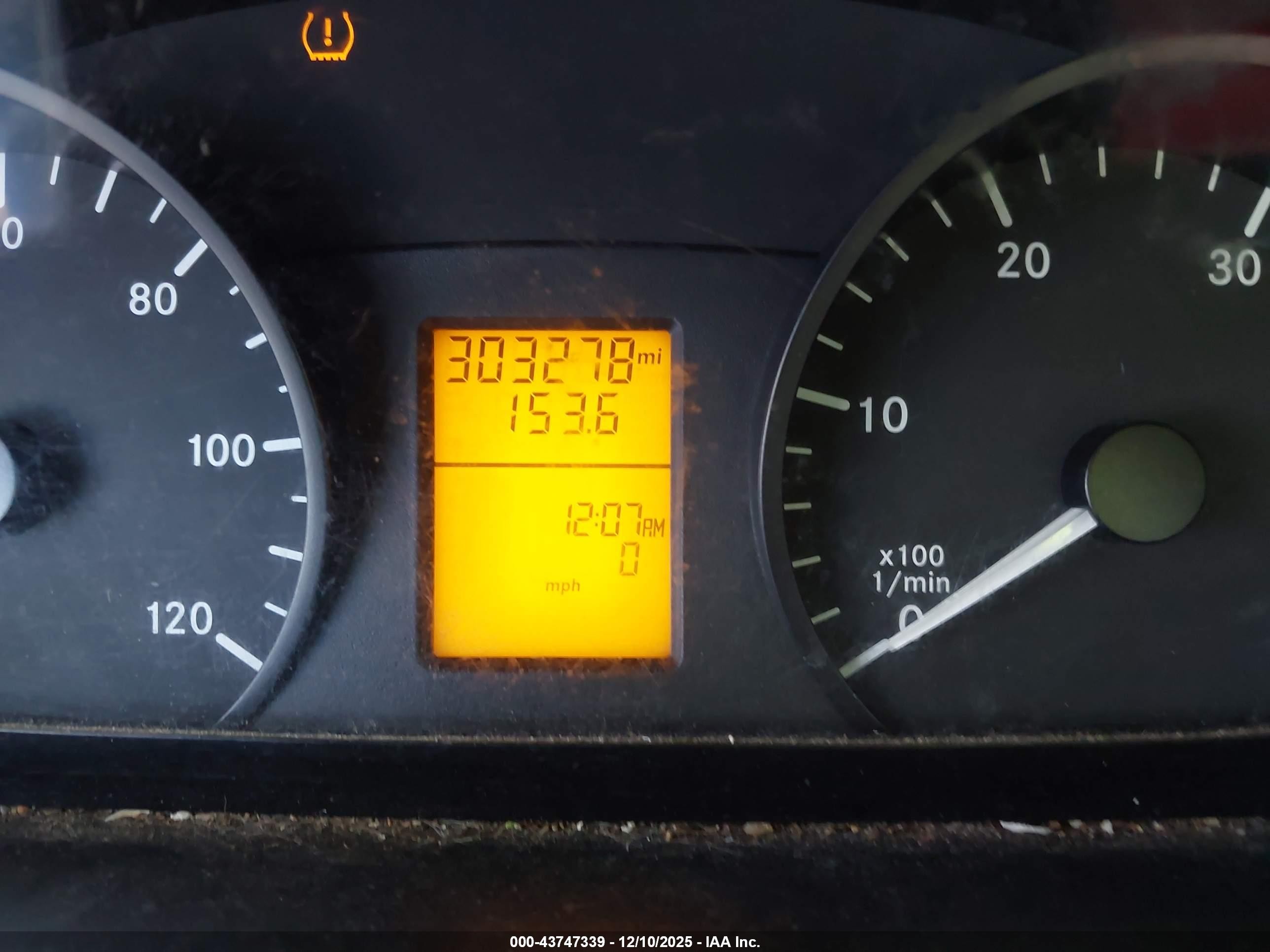 2014 Freightliner Sprinter 2500 Normal Roof White vin: WDYPE7CC3E5840772
