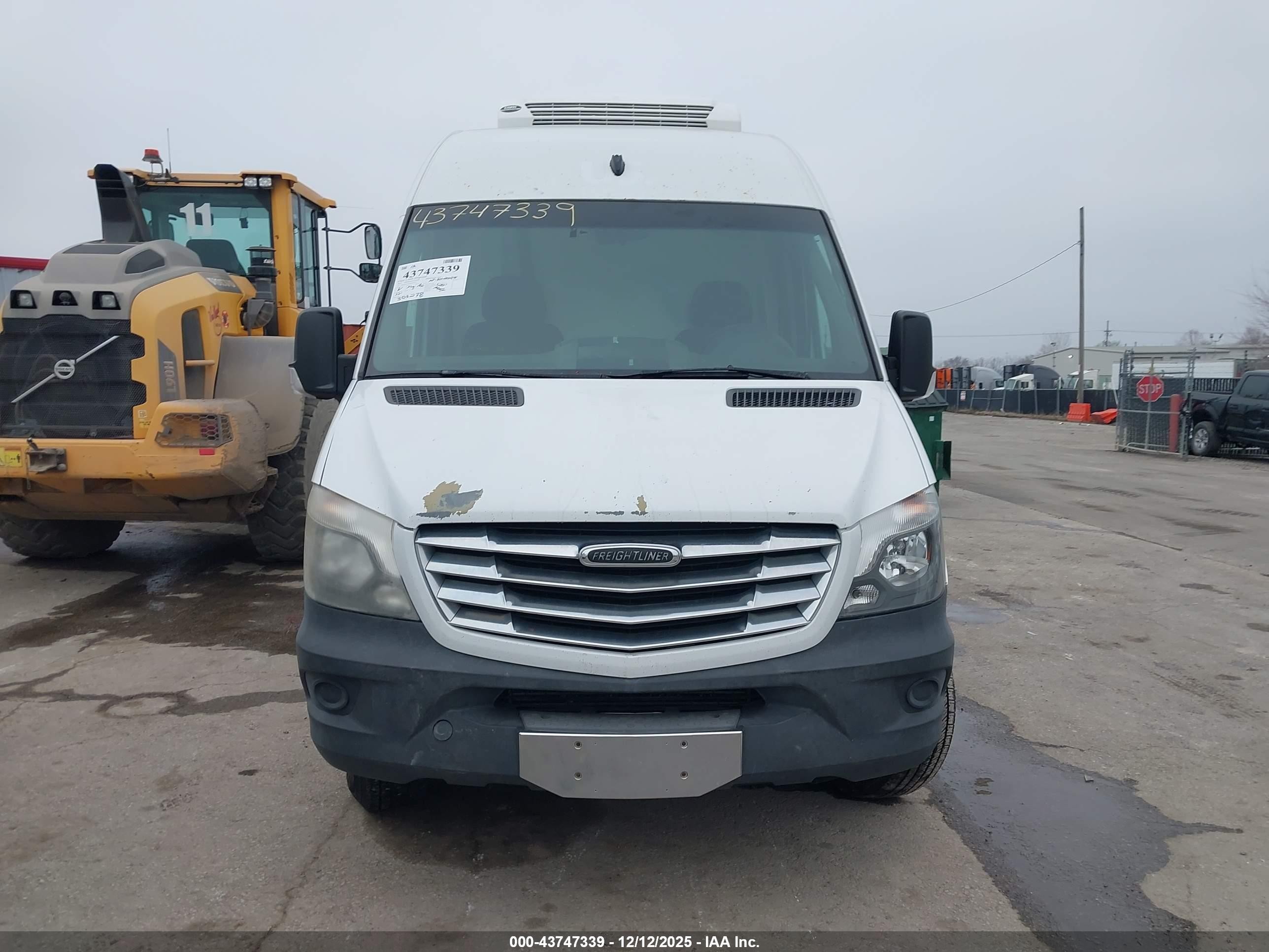 2014 Freightliner Sprinter 2500 Normal Roof White vin: WDYPE7CC3E5840772