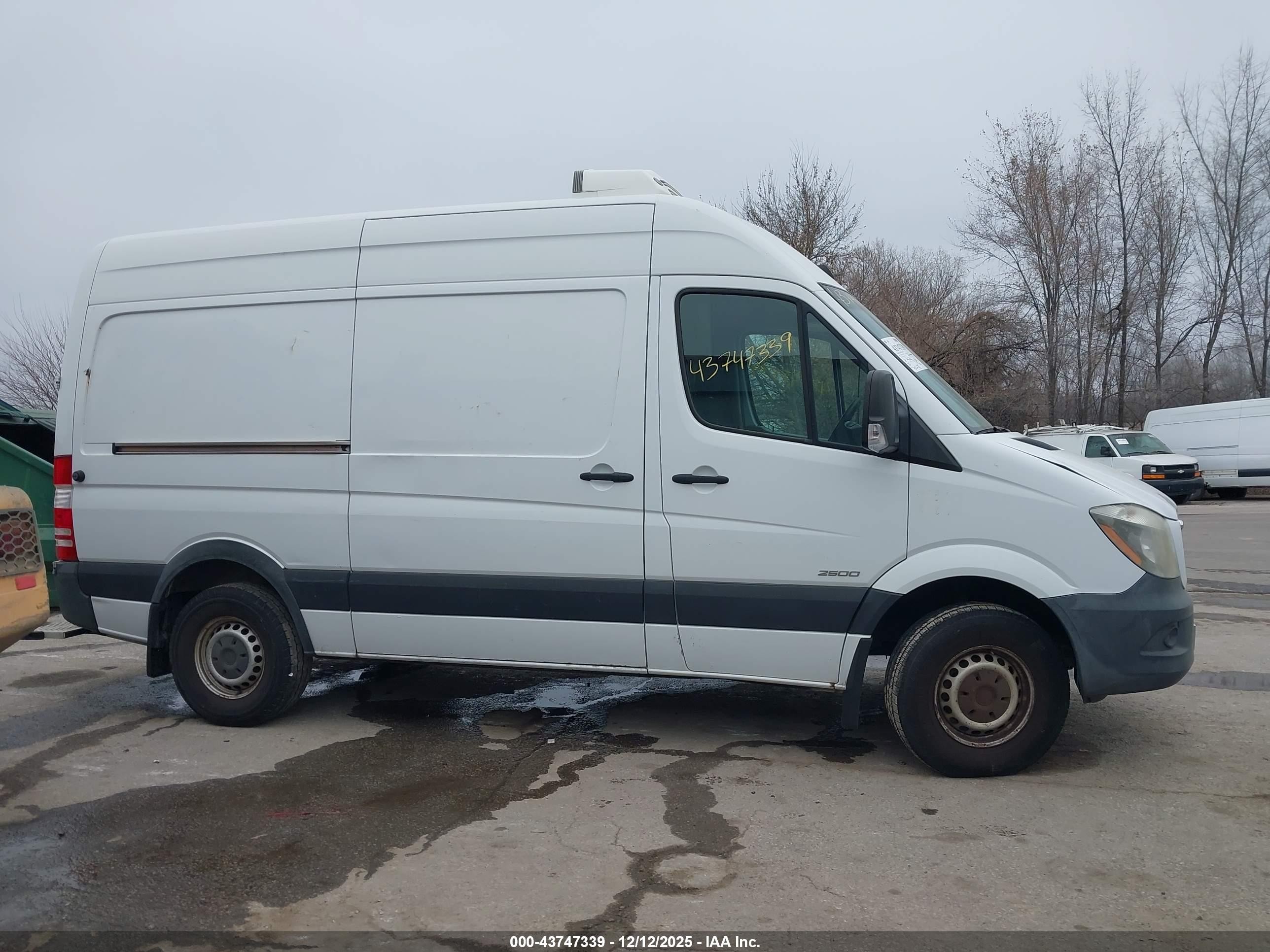 2014 Freightliner Sprinter 2500 Normal Roof White vin: WDYPE7CC3E5840772