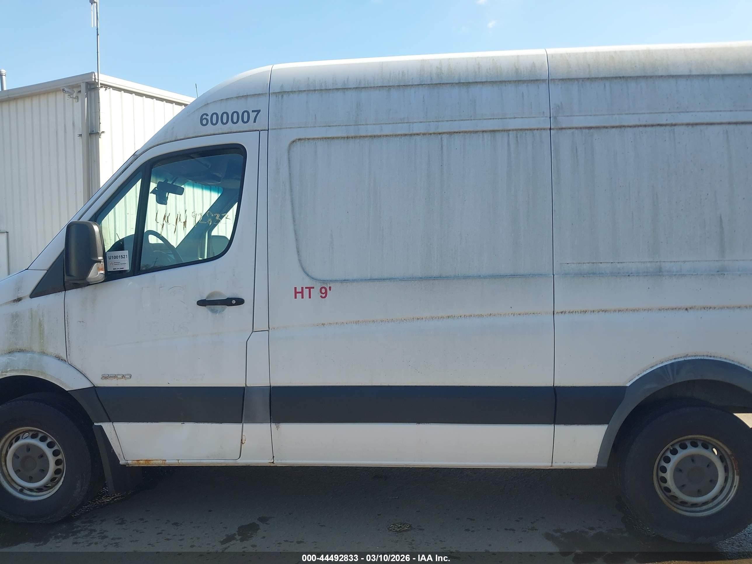 2014 Freightliner Sprinter 2500 Normal Roof White vin: WDYPE7CC5E5840773