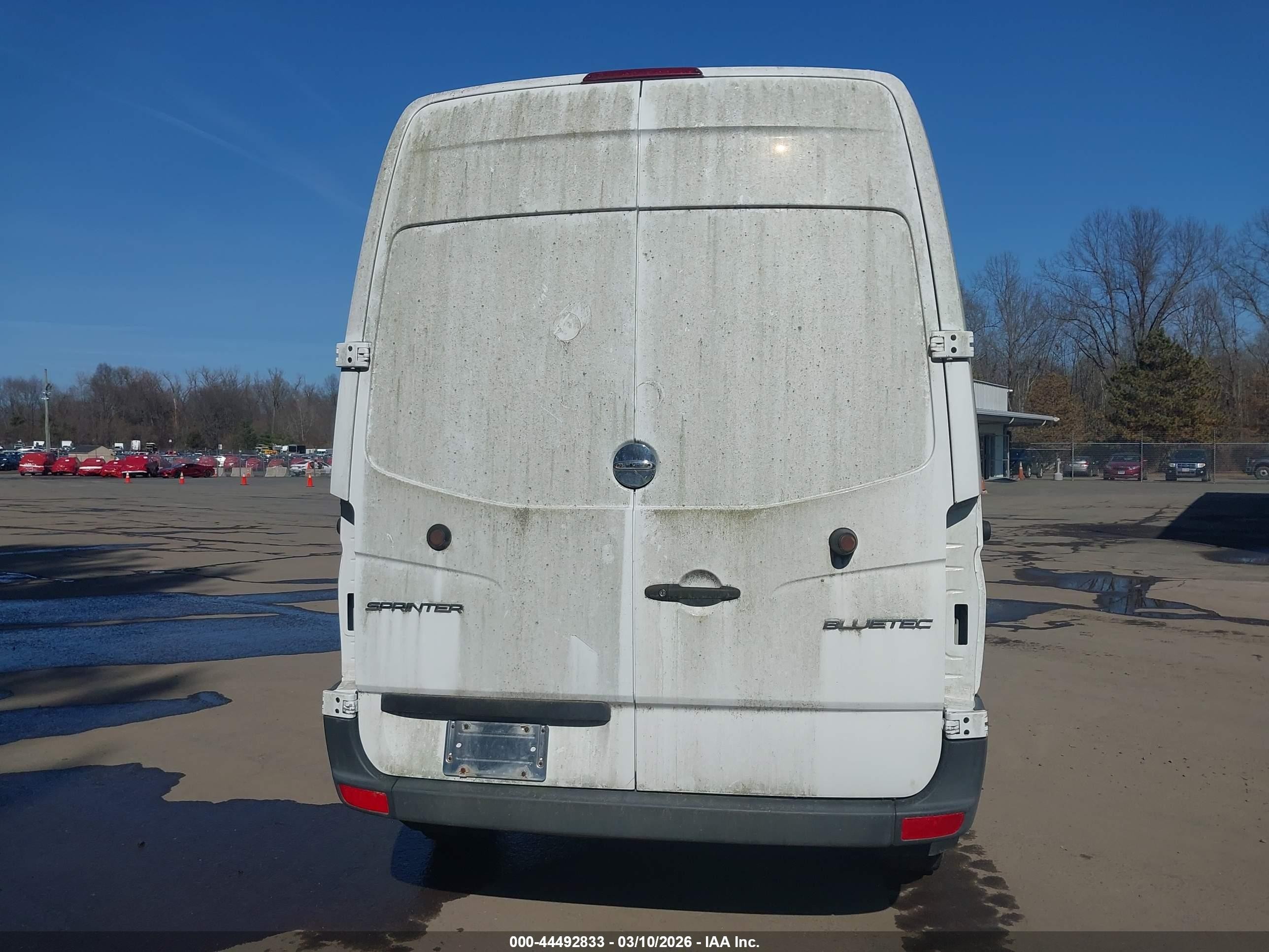 2014 Freightliner Sprinter 2500 Normal Roof White vin: WDYPE7CC5E5840773