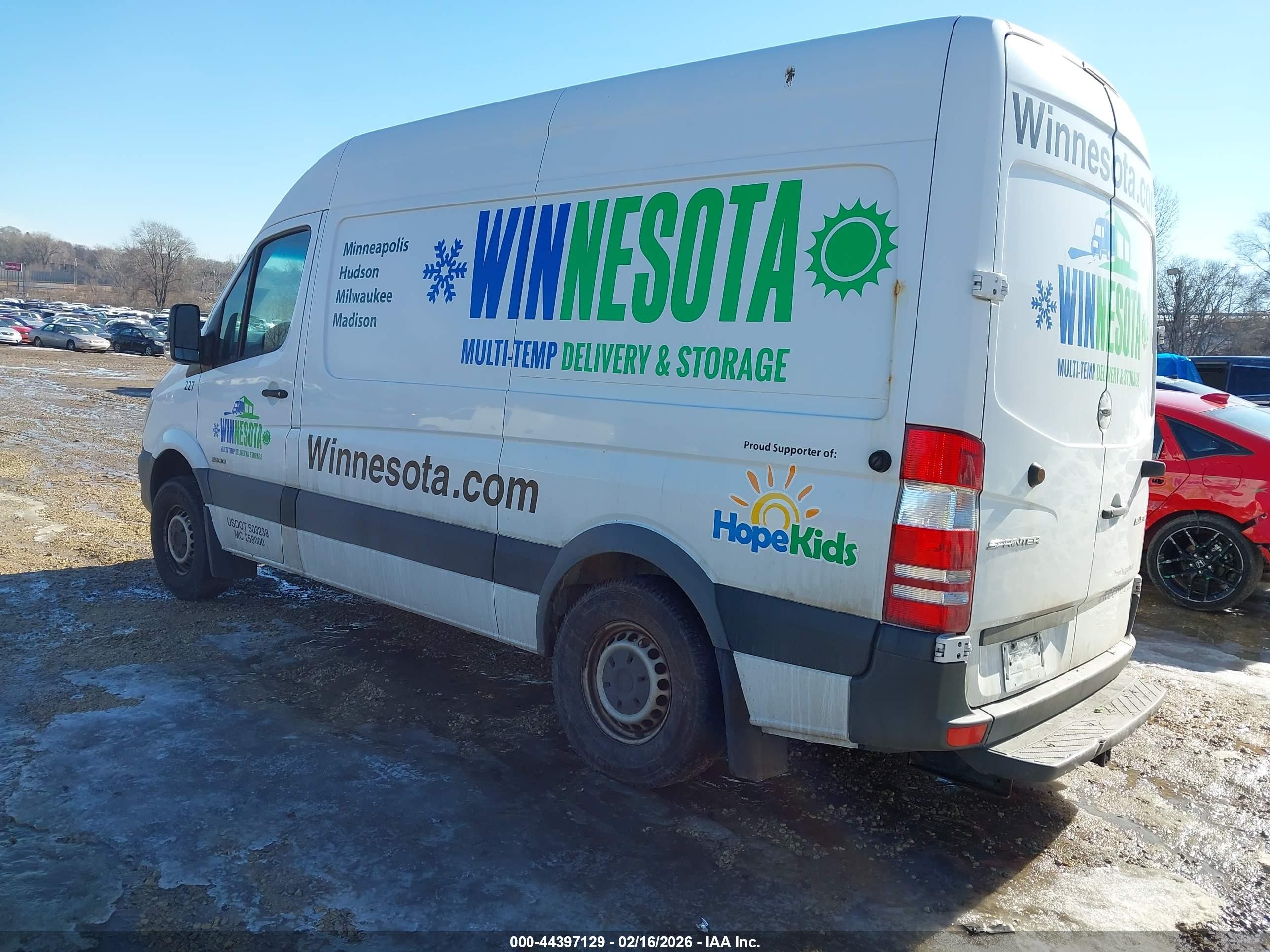 2014 Freightliner Sprinter 2500 Normal Roof White vin: WDYPE7DC2E5869937