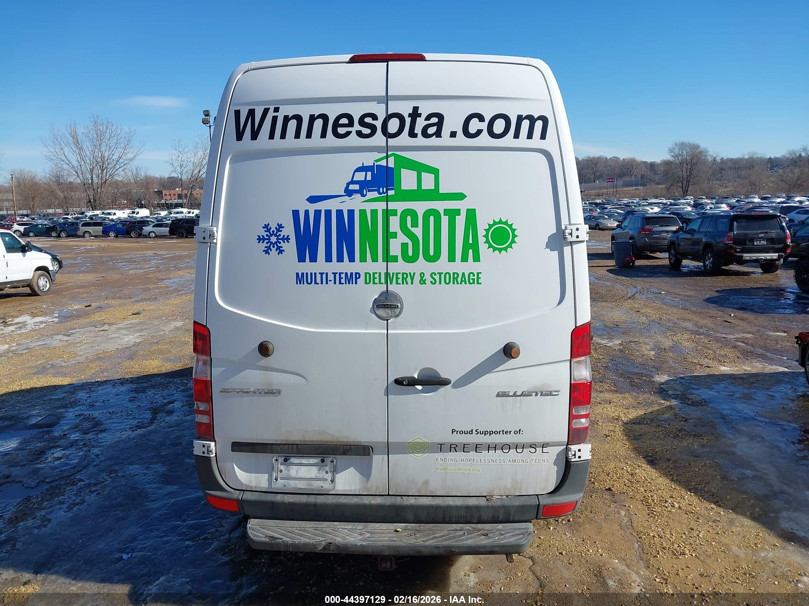 2014 Freightliner Sprinter 2500 Normal Roof White vin: WDYPE7DC2E5869937