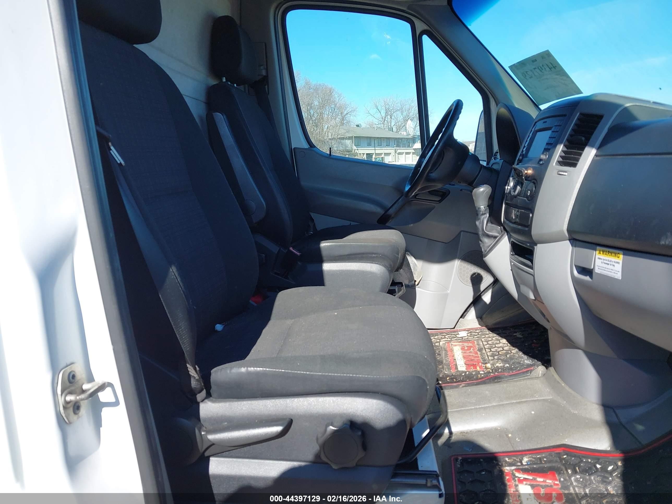 2014 Freightliner Sprinter 2500 Normal Roof White vin: WDYPE7DC2E5869937