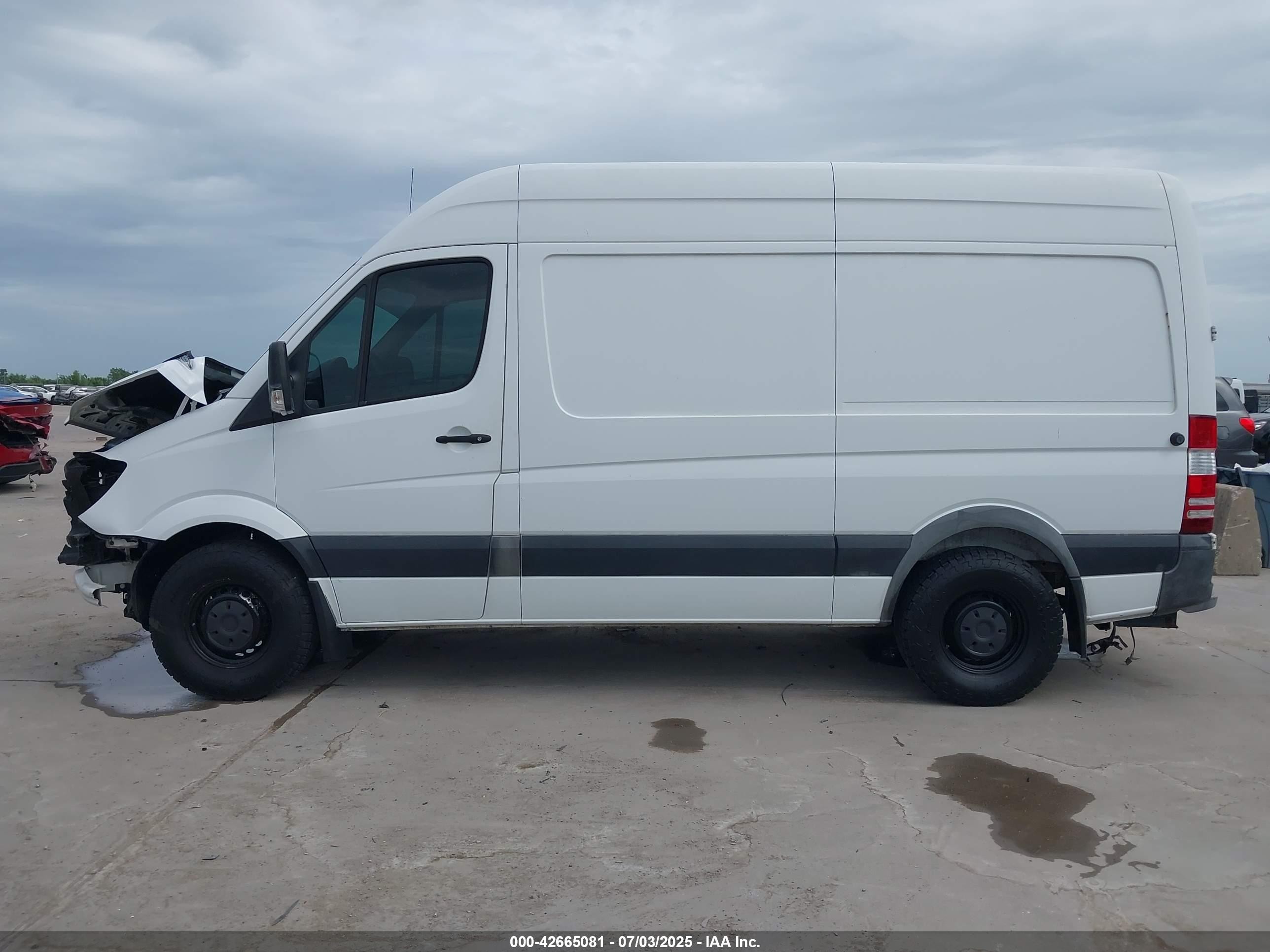 2014 Freightliner Sprinter 2500 Normal Roof White vin: WDYPE7DC6E5866295