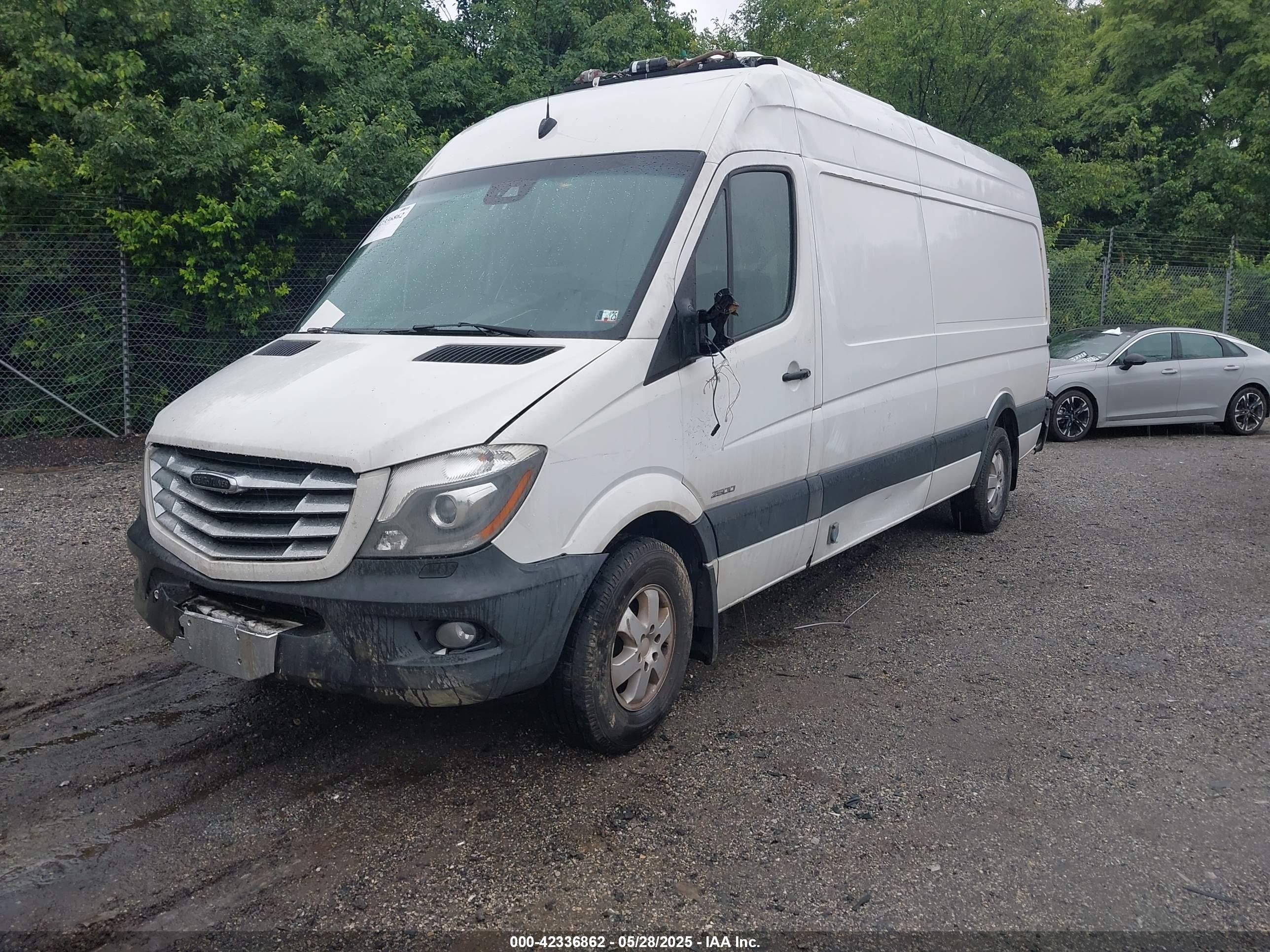 2014 Freightliner Sprinter 2500 High  Roof Белый vin: WDYPE8CCXE5889599