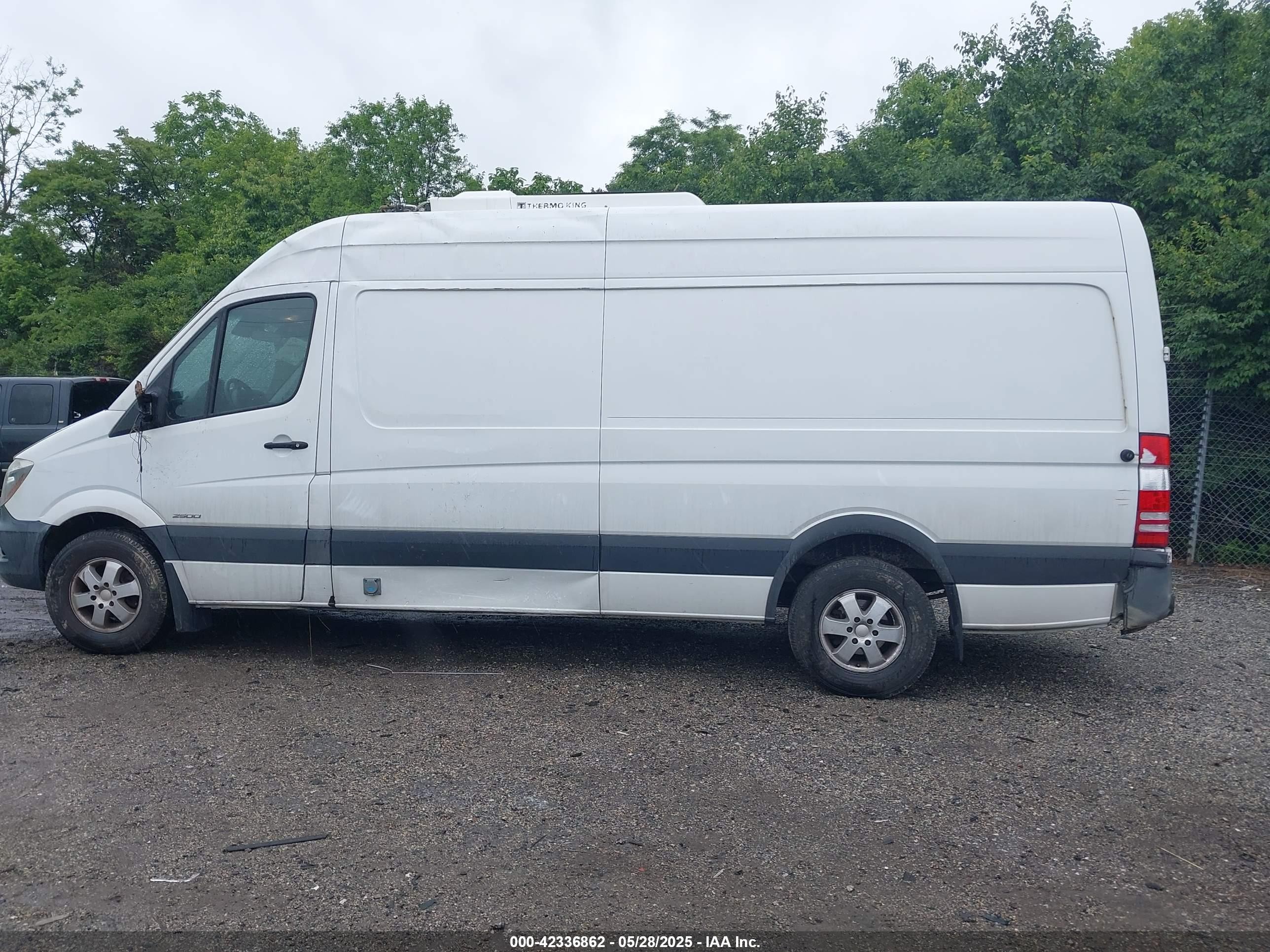 2014 Freightliner Sprinter 2500 High  Roof Белый vin: WDYPE8CCXE5889599