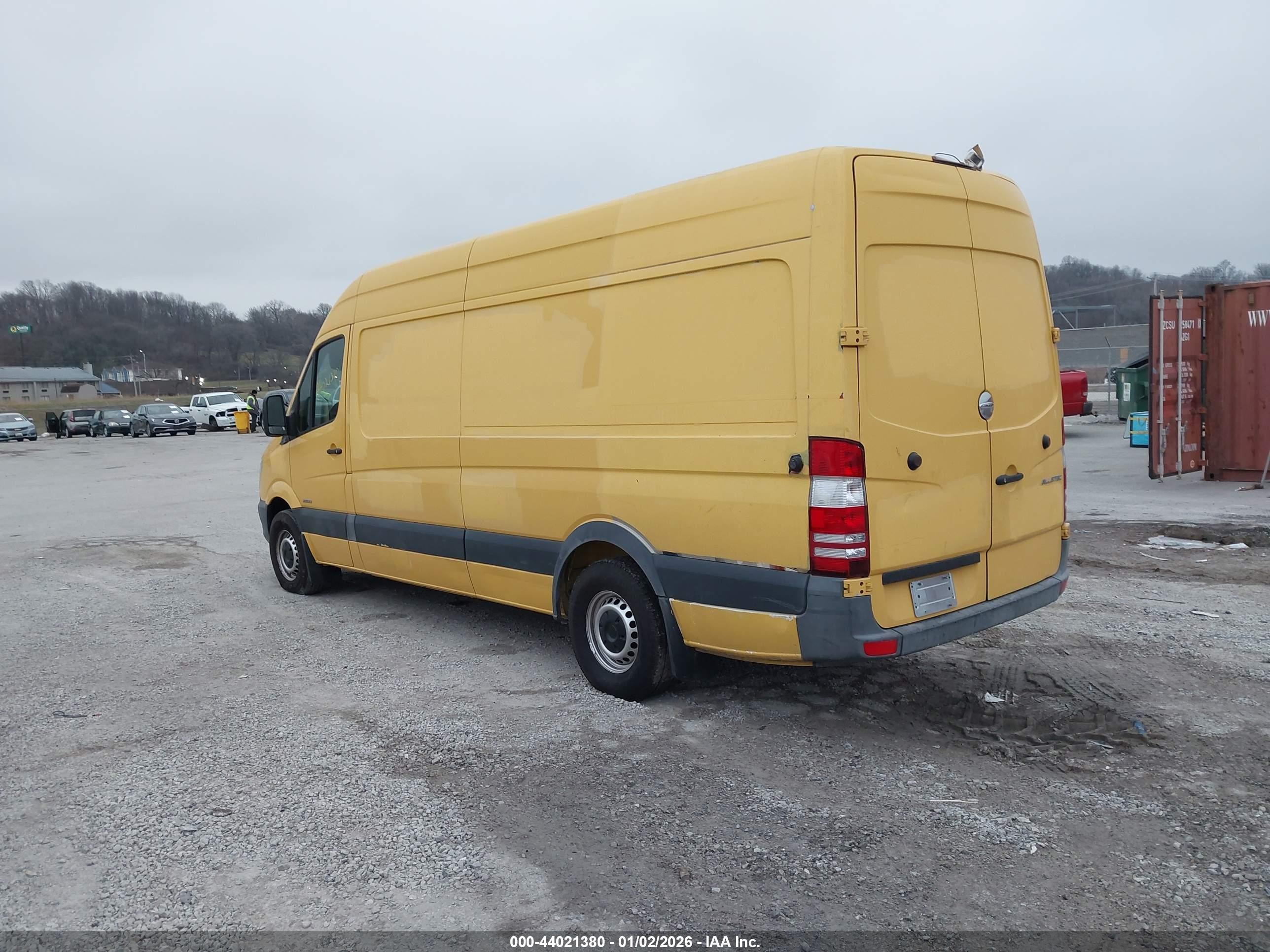 2014 Freightliner Sprinter 2500 High  Roof Yellow vin: WDYPE8DB3E5841741