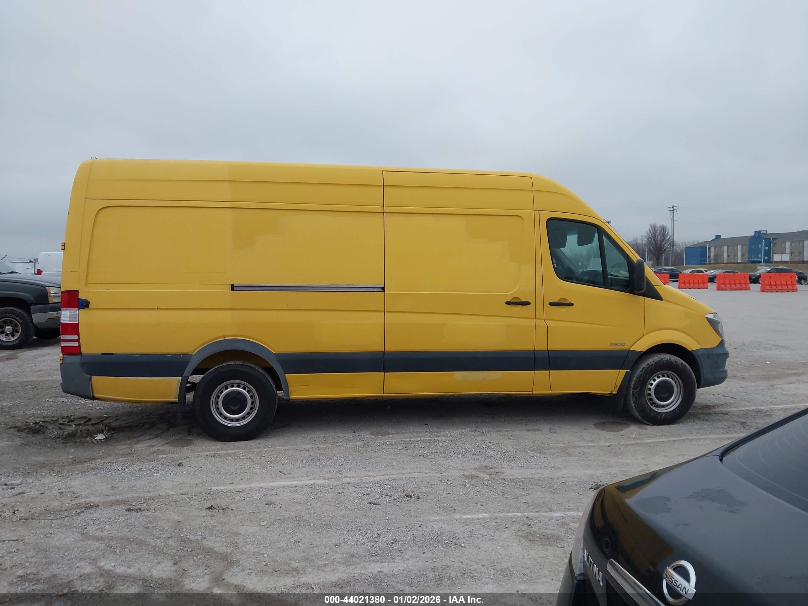2014 Freightliner Sprinter 2500 High  Roof Yellow vin: WDYPE8DB3E5841741